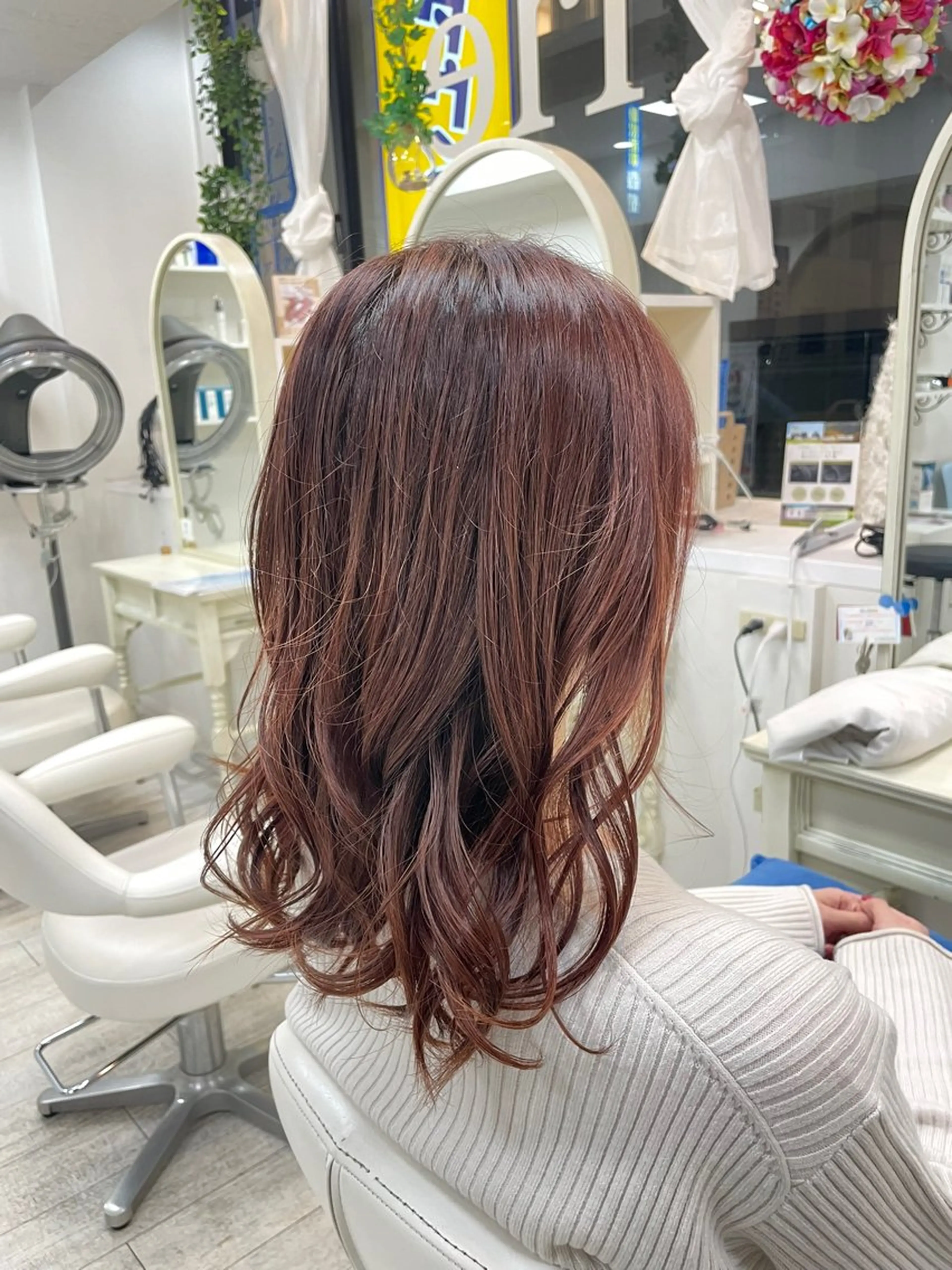 セミロング ヘアカラー 新籾 尚哉のヘアスタイル