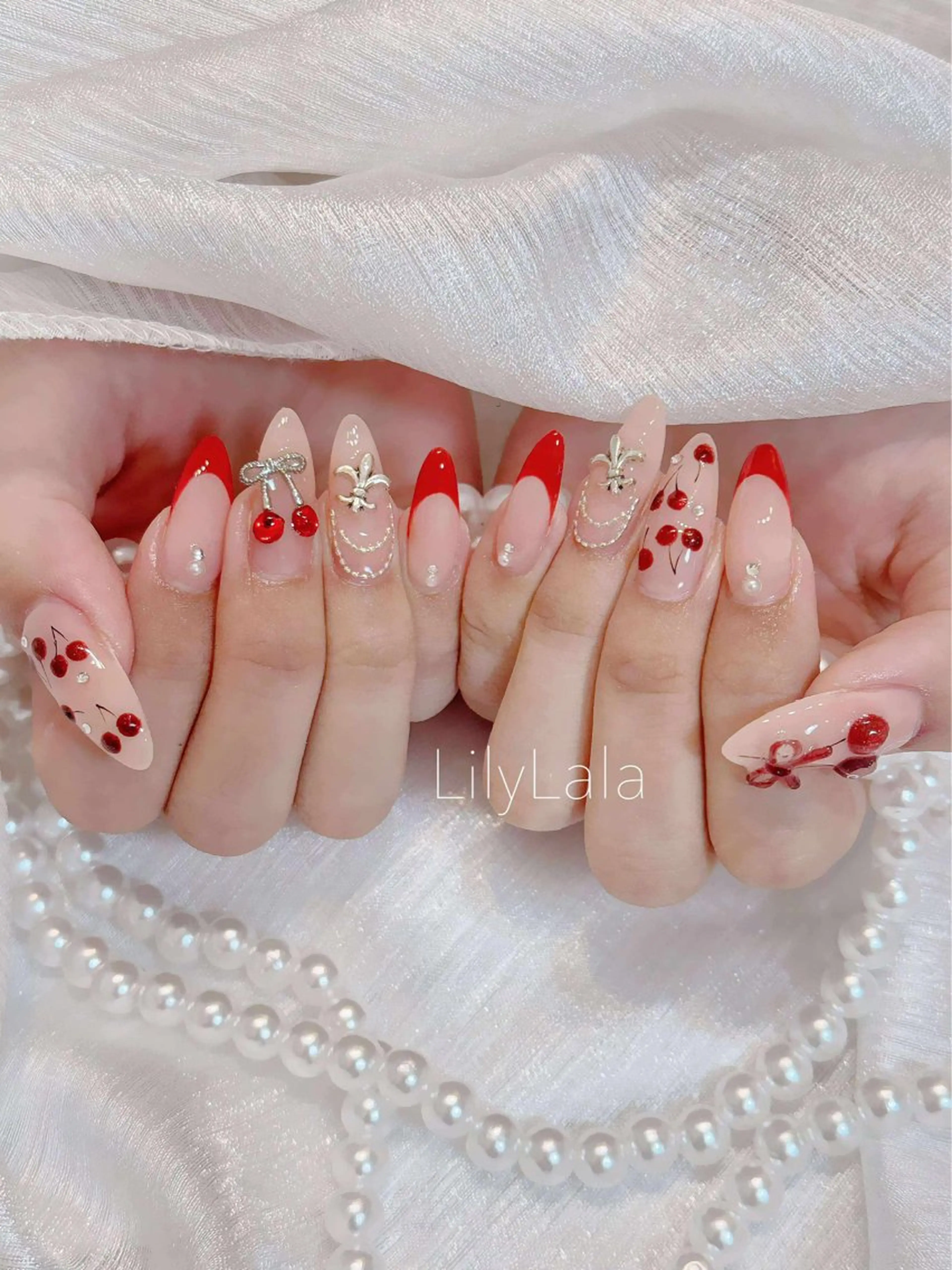 ネイル べっ甲ネイル チークネイル フラッシュネイル フラワーネイル フットネイル ハンドネイル LilyLala Nailsalonのネイルデザイン