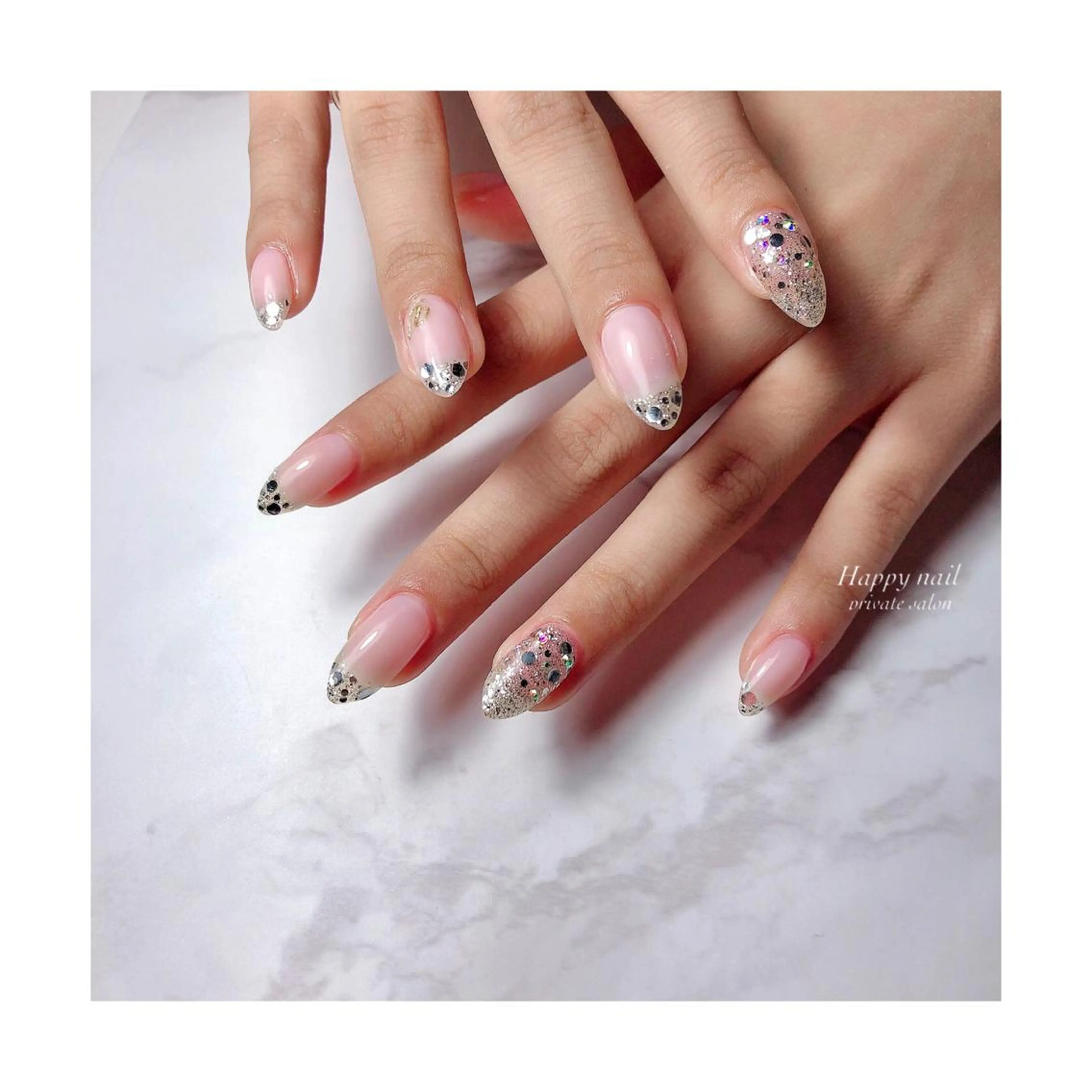 ネイル クリアネイル フレンチネイル 心と体が整う腸活 サロン ラクシュミーのエステ・リラクイメージ