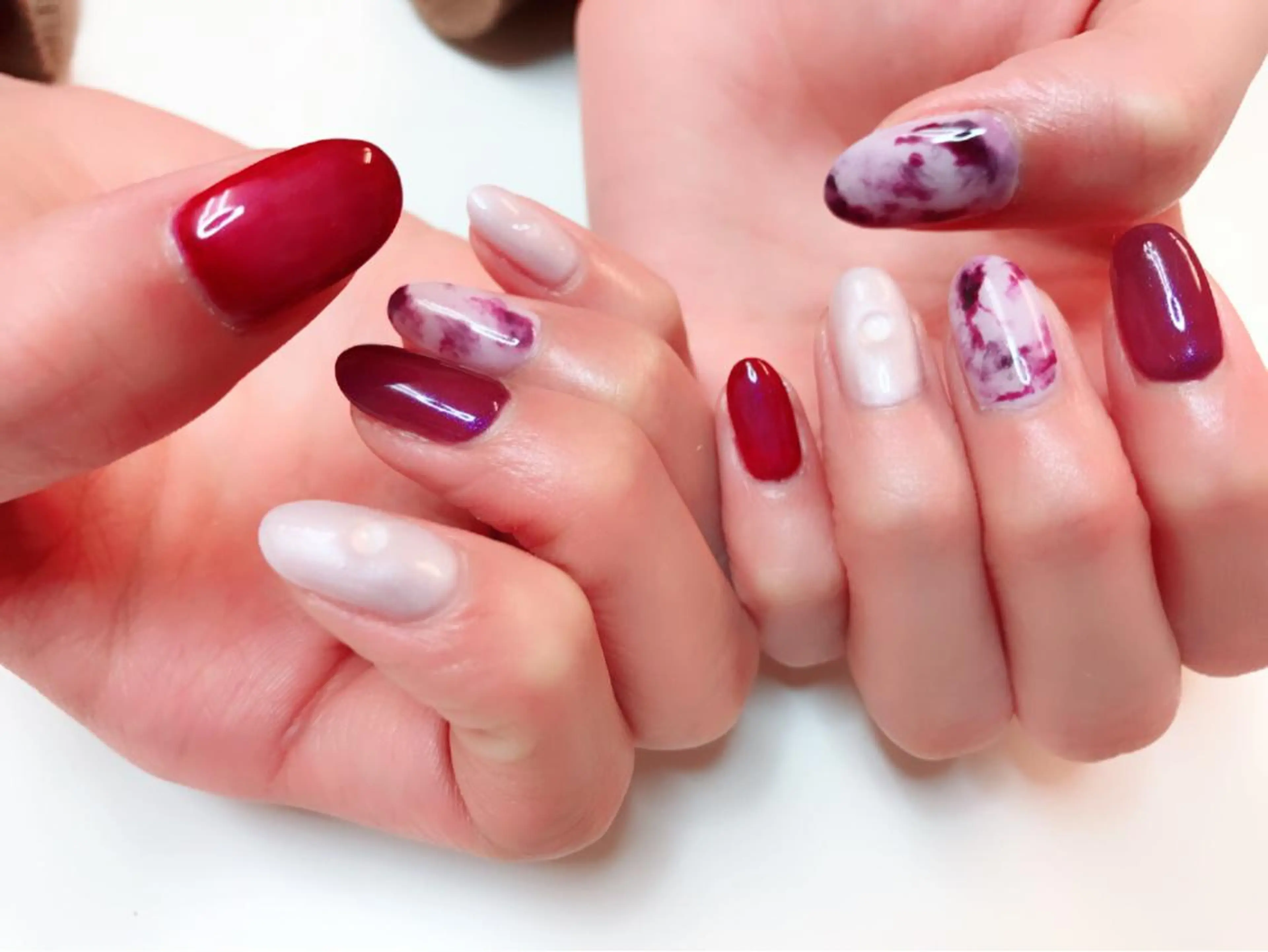 ミディアム カラー パーマ ヘアアレンジ キッズ ネイル マツエク・マツパ カシス Sunny side nailのネイルデザイン