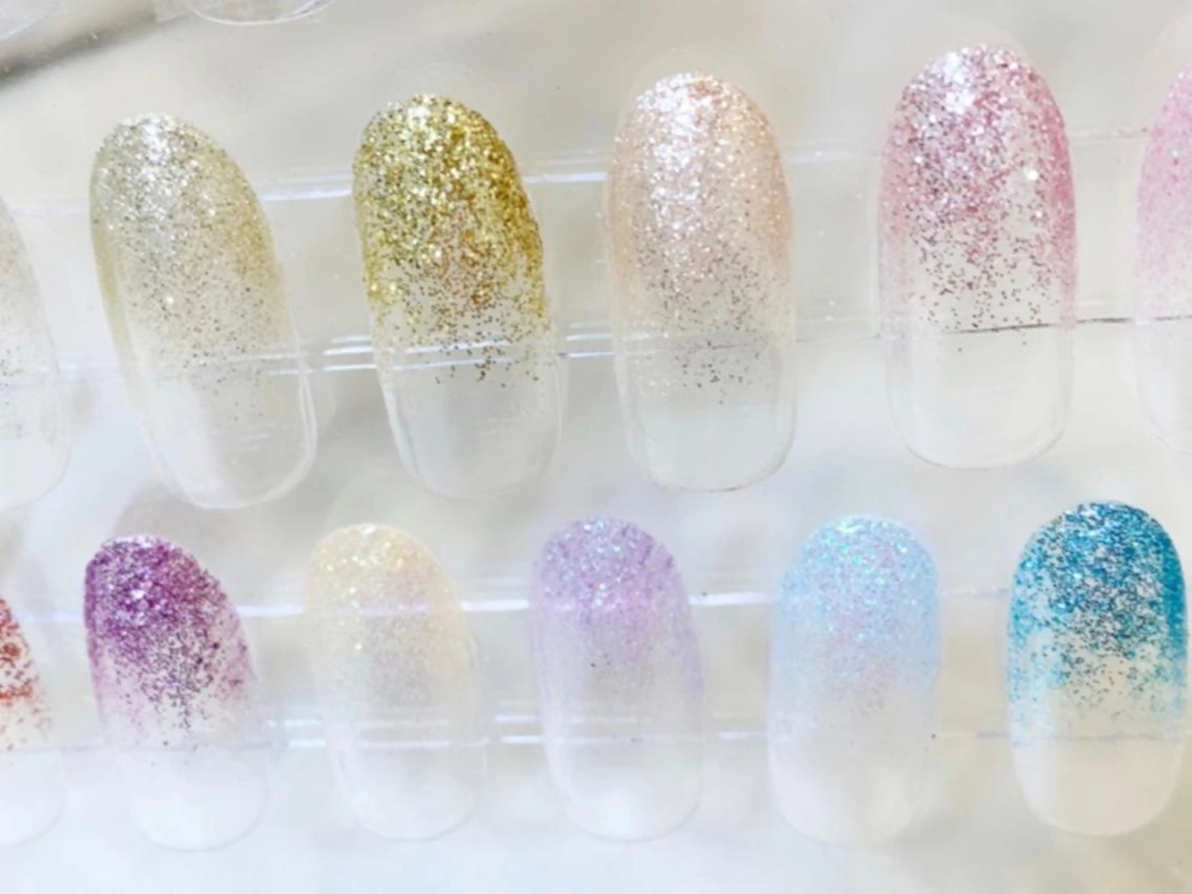 ネイル @.Freestyle 【フリースタイル】所属・根本 奈美のネイルデザイン