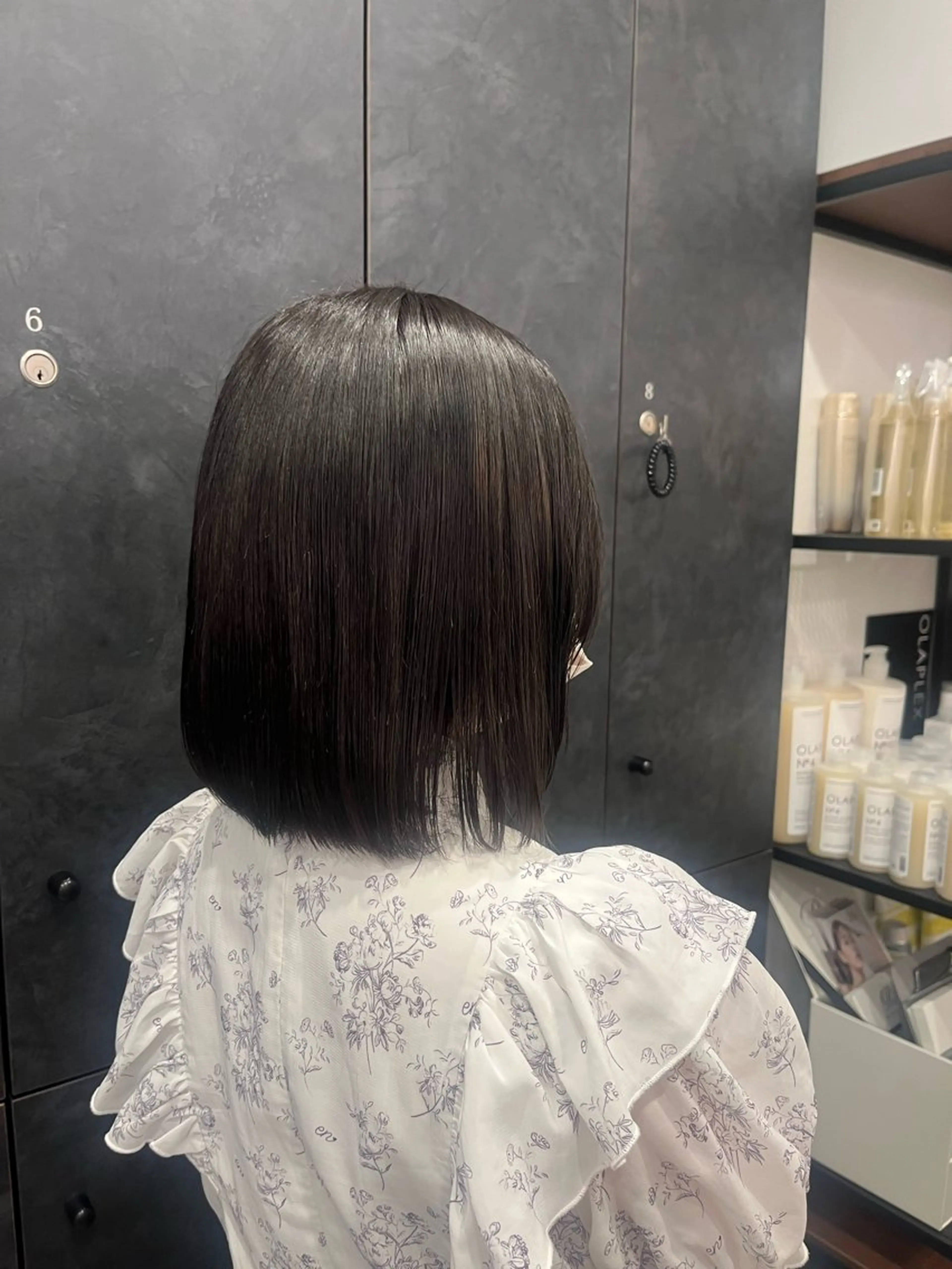 ミディアム トリウミ カホのヘアスタイル