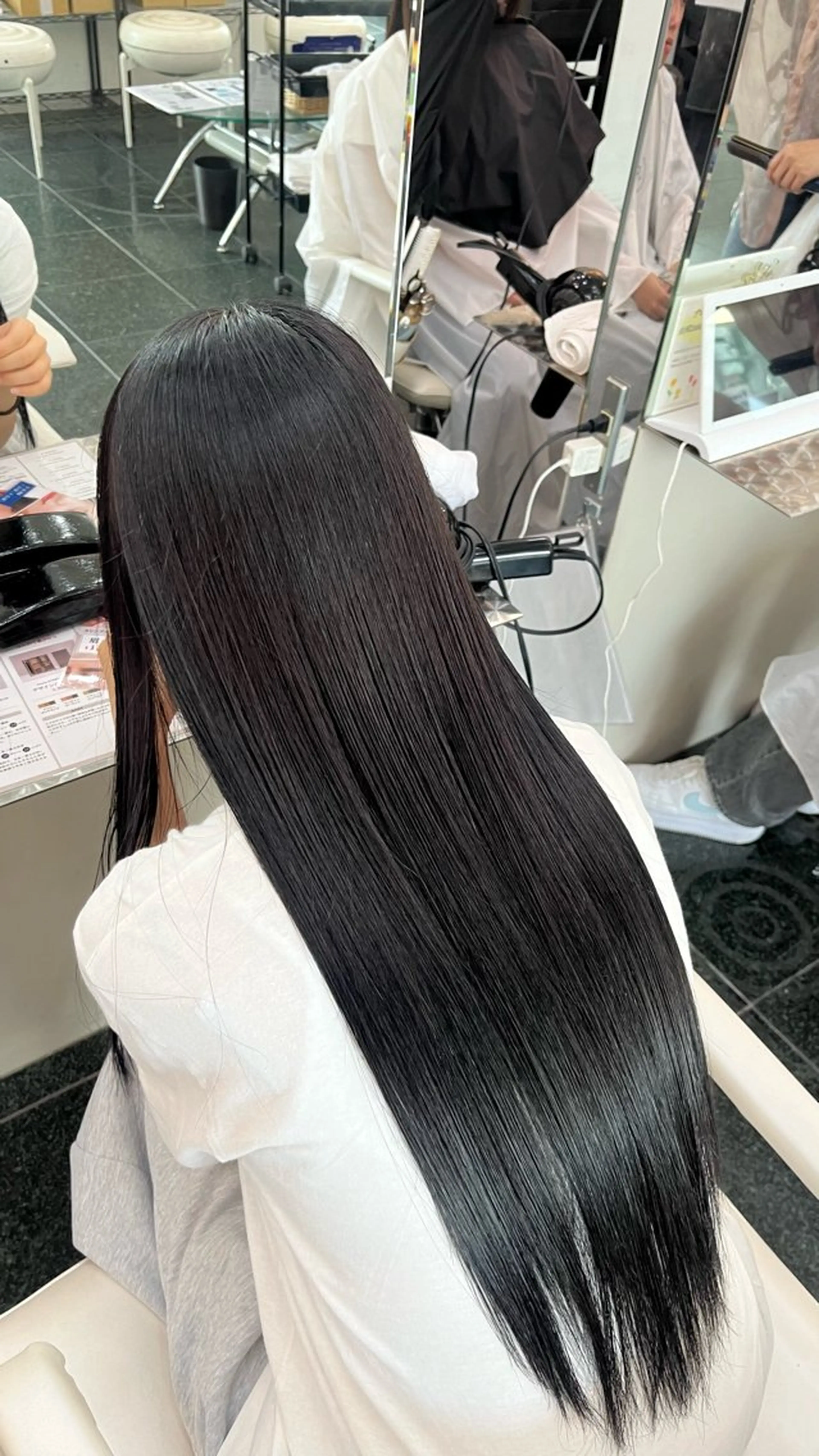 🎐夏休み限定🍧〚U24〗　カラー全体染め➕うる艶トリートメント𓈒 ˖ ࣪ 𝜗𝜚の写真