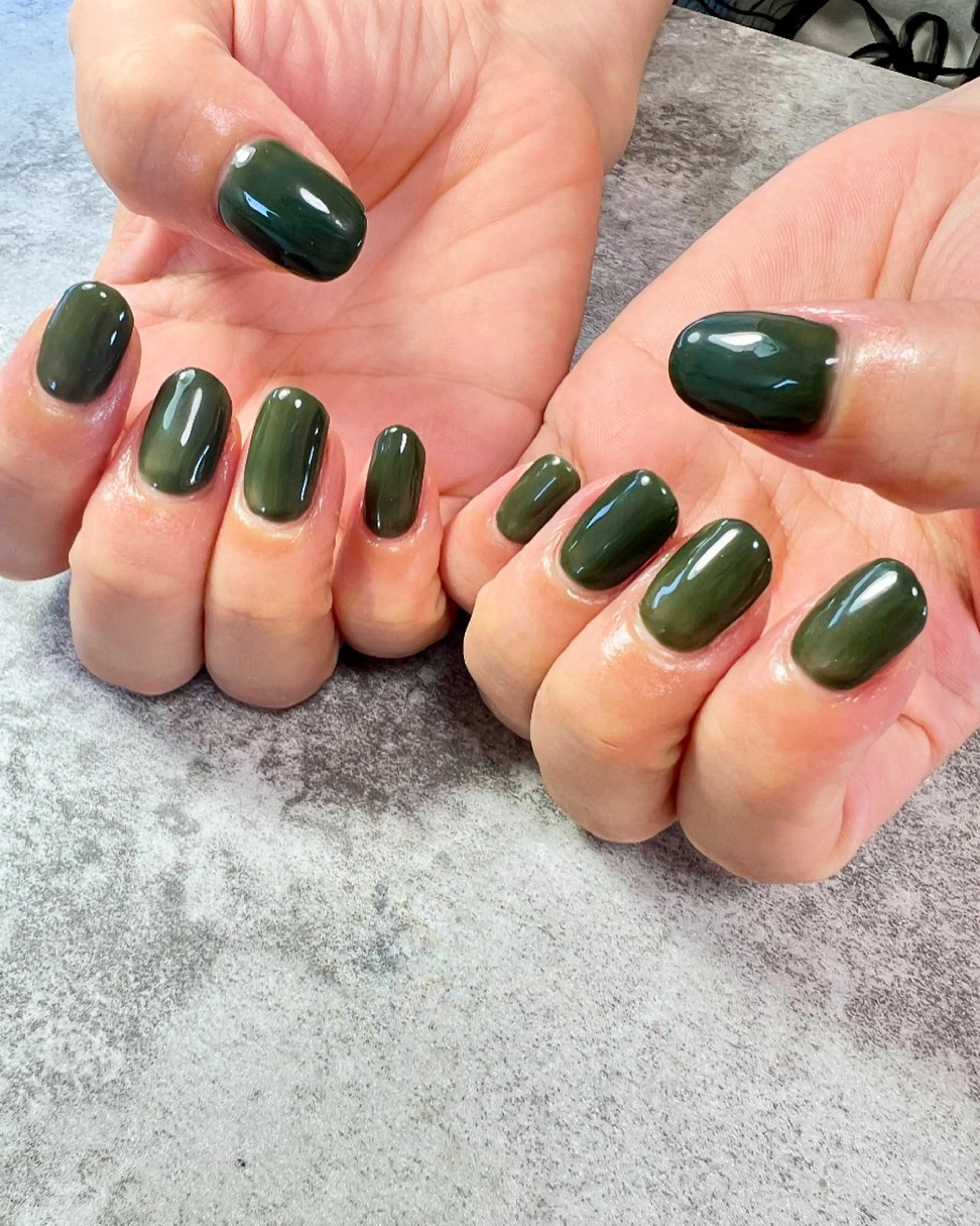 ネイル グリーン ワンカラーネイル ハンドネイル Aura nailのネイルデザイン