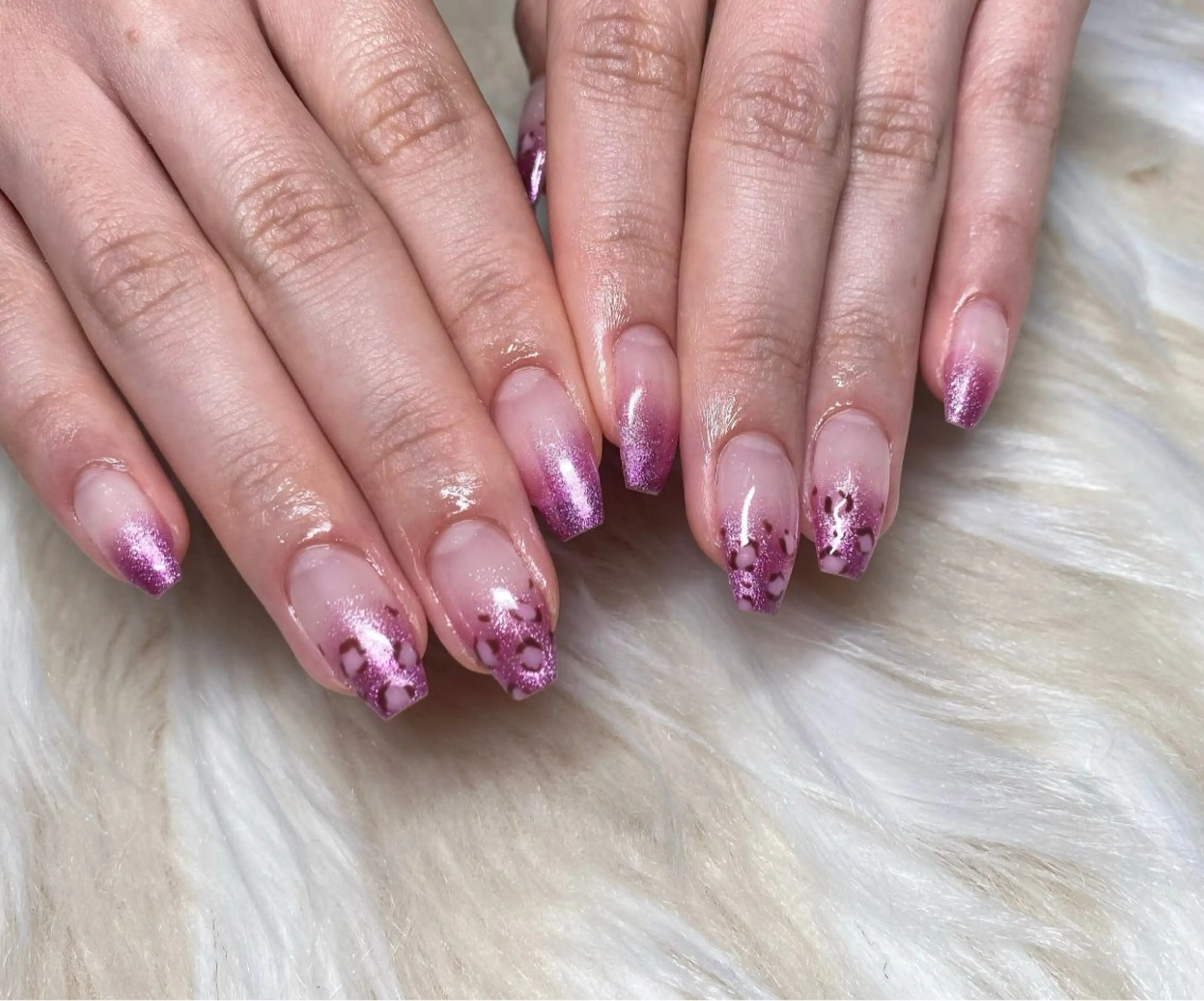 ネイル アニマル柄 長さ出し フレンチネイル ジェルネイル グラデーション ハンドネイル Nail&eye Belire 新宿のネイルデザイン