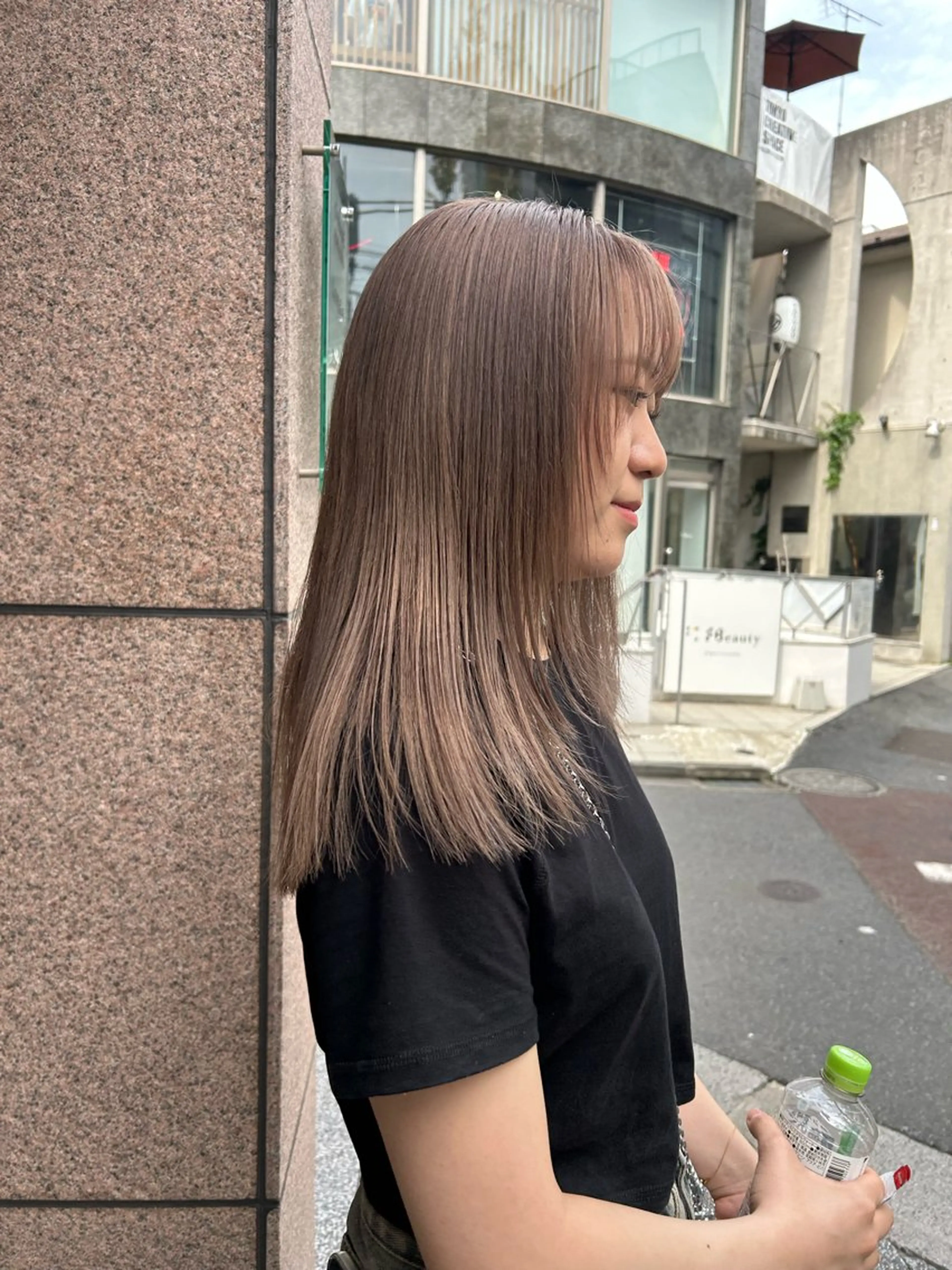セミロング カラー ヘアカラー トリートメント グレージュ× ボブ× ハイトーン　前田隆太のヘアスタイル
