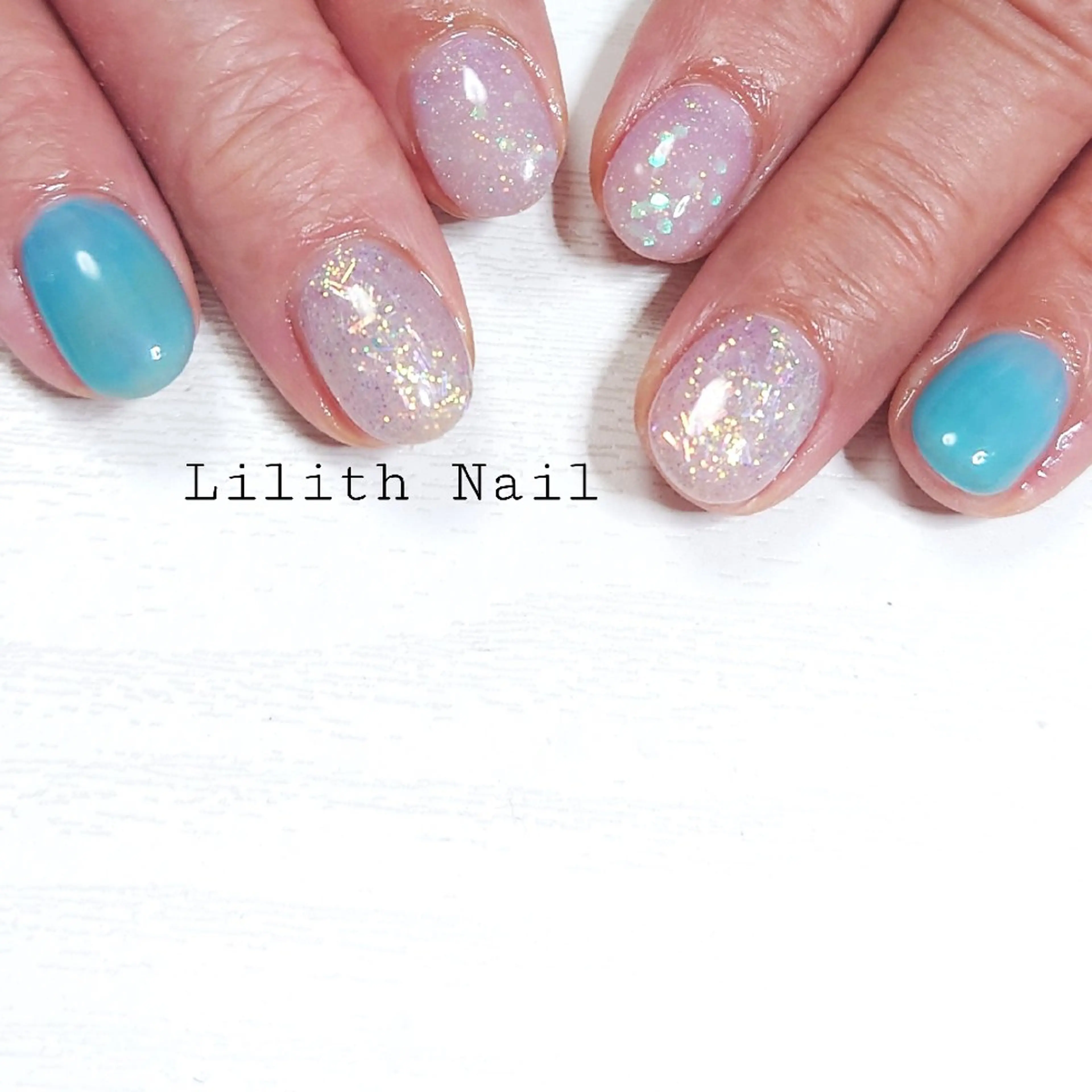 ネイル ブルー グリーン ワンカラーネイル パープル ショートネイル ハンドネイル Lilith Nailのネイルデザイン
