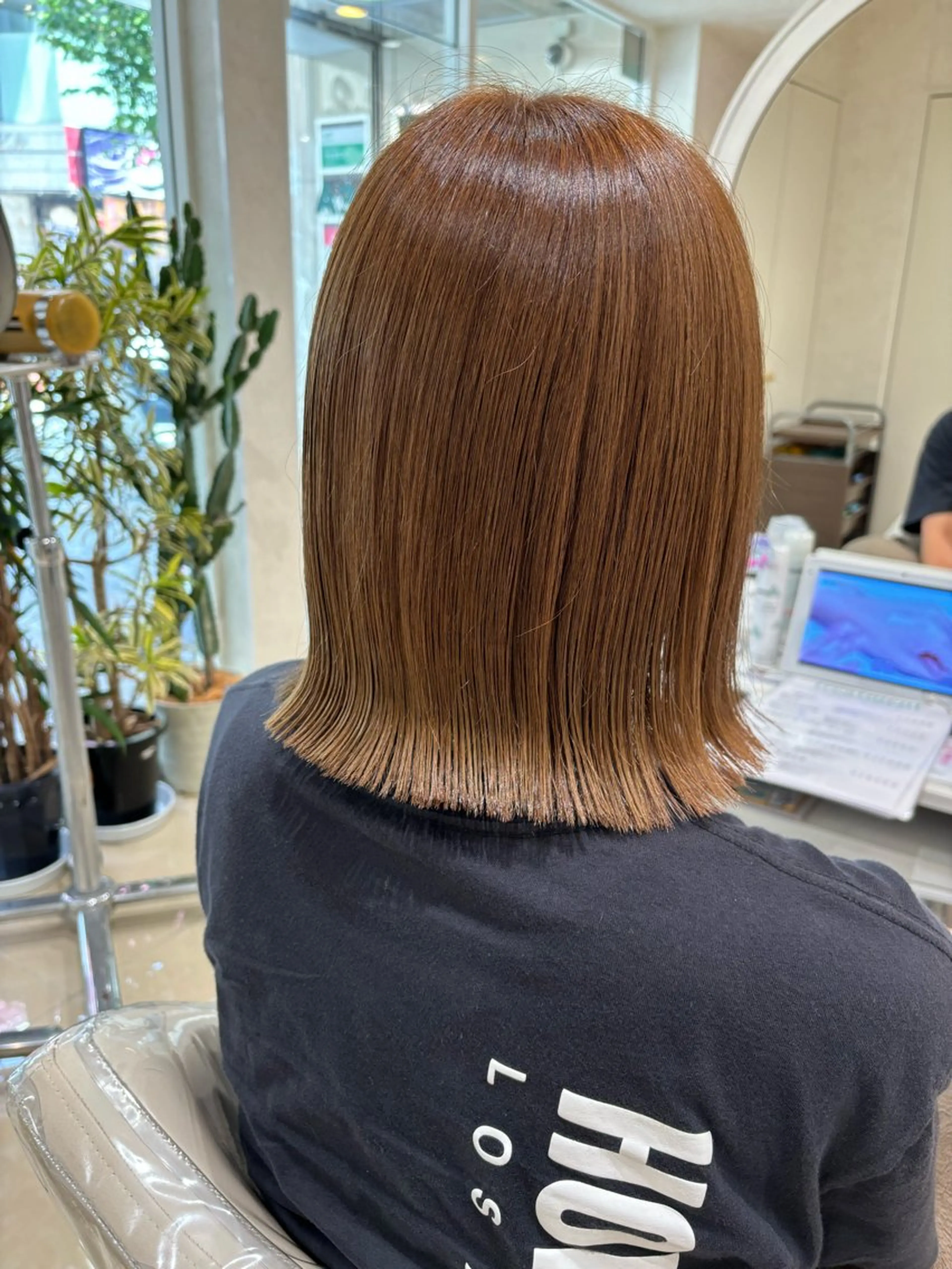 ミディアム カラー アッシュ 透明感カラー オレンジ カット ヘアカラー トリートメント ぷっつりボブ🫧 タケウチアミのヘアスタイル
