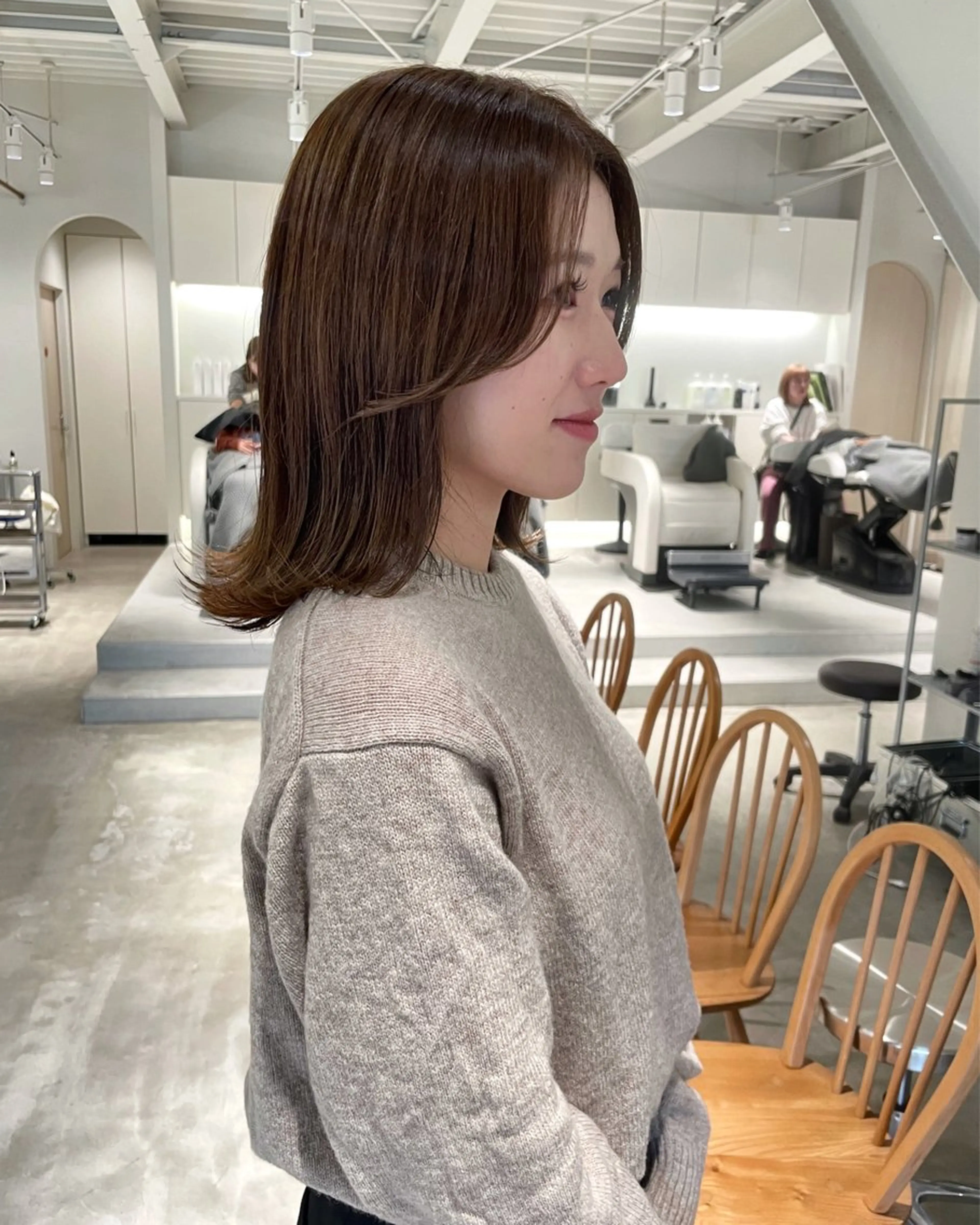 セミロング カラー ヘアカラー 林 千聖のヘアスタイル