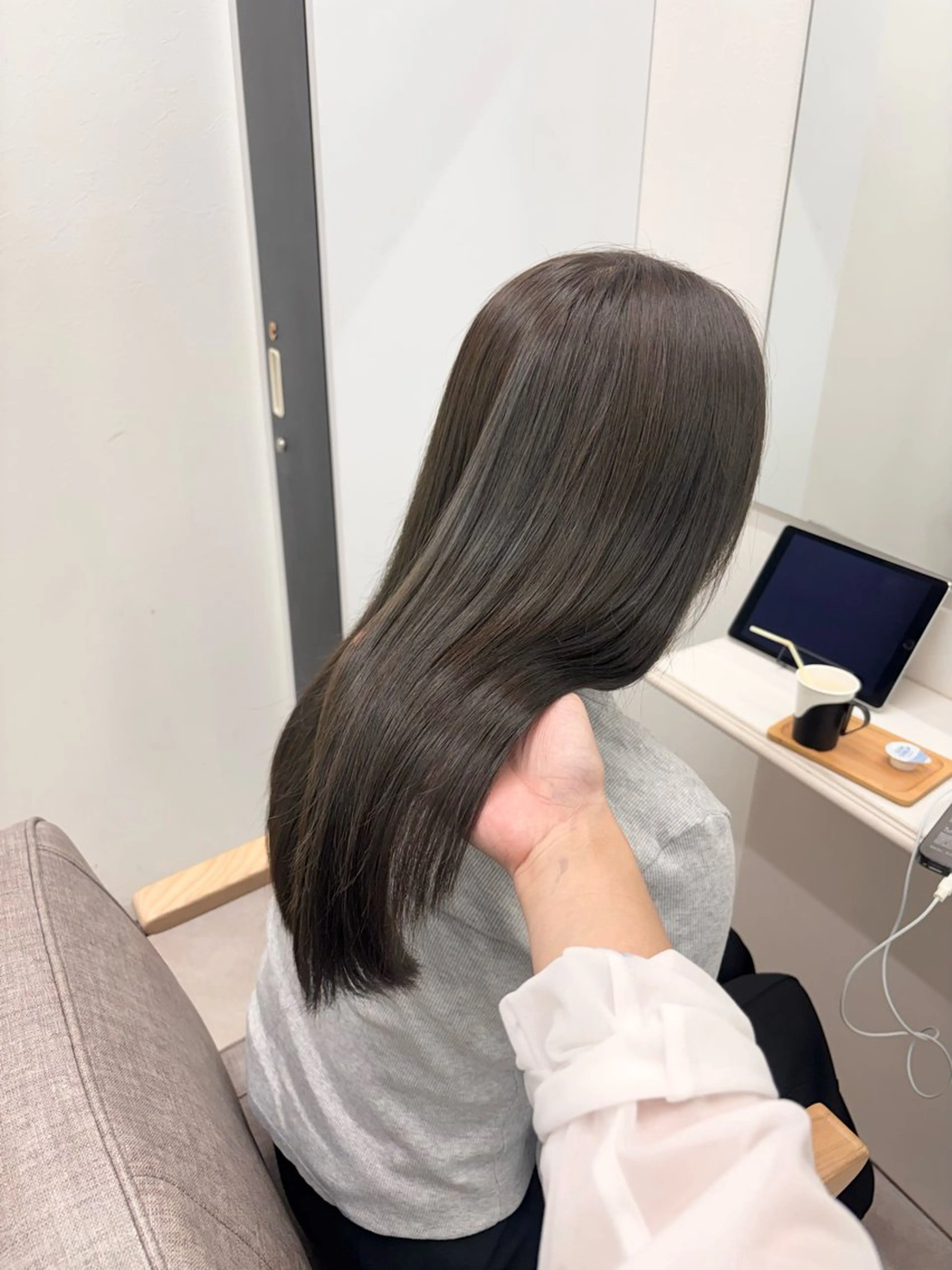 ロング ヘアカラー トリートメント ヘアアレンジ🪽🎀 艶カラー/天王寺のヘアスタイル