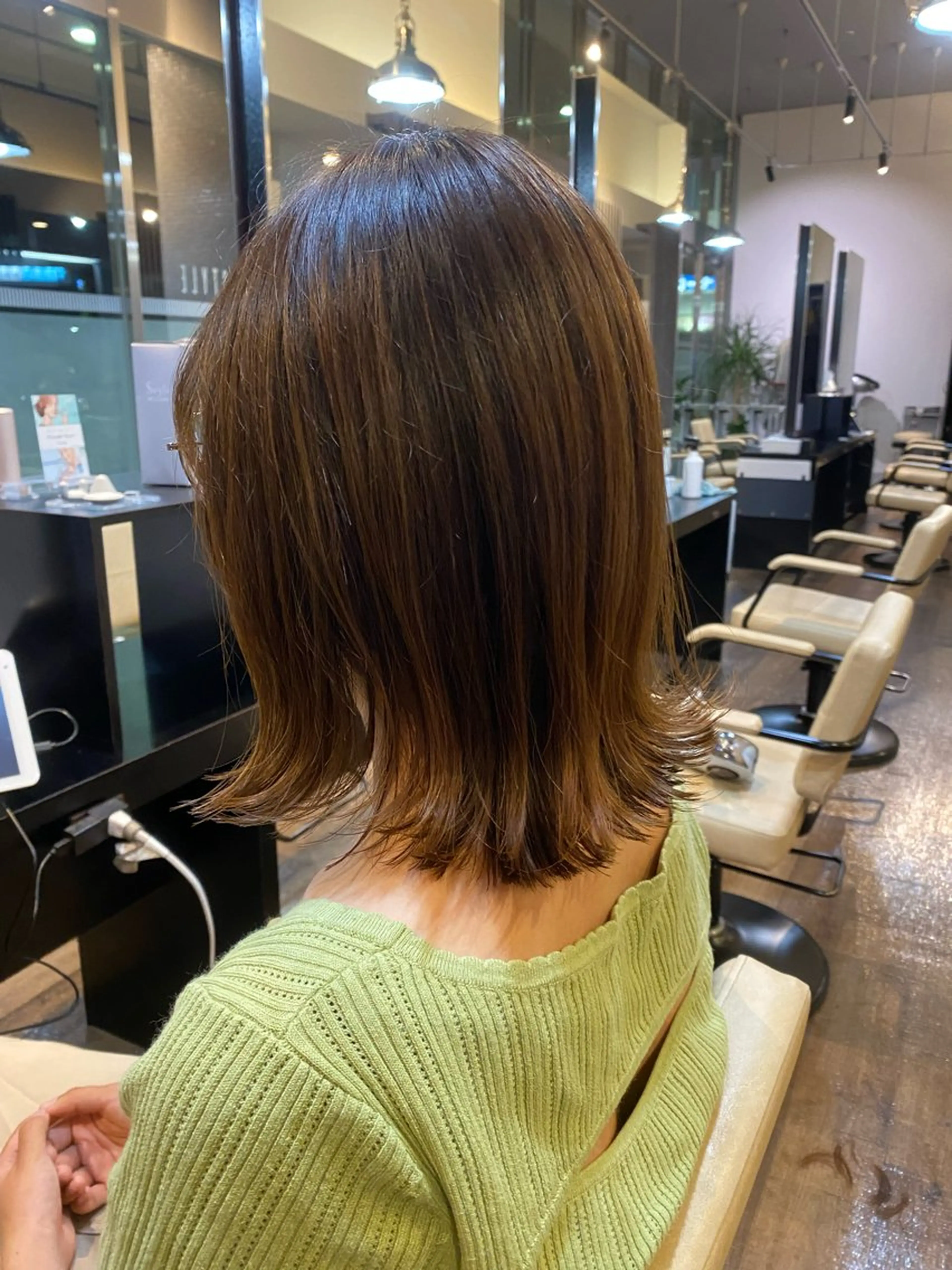 ミディアム 切りっぱなしボブ ボブ カット トリートメント STYLE所属・山本 勝巳のヘアスタイル