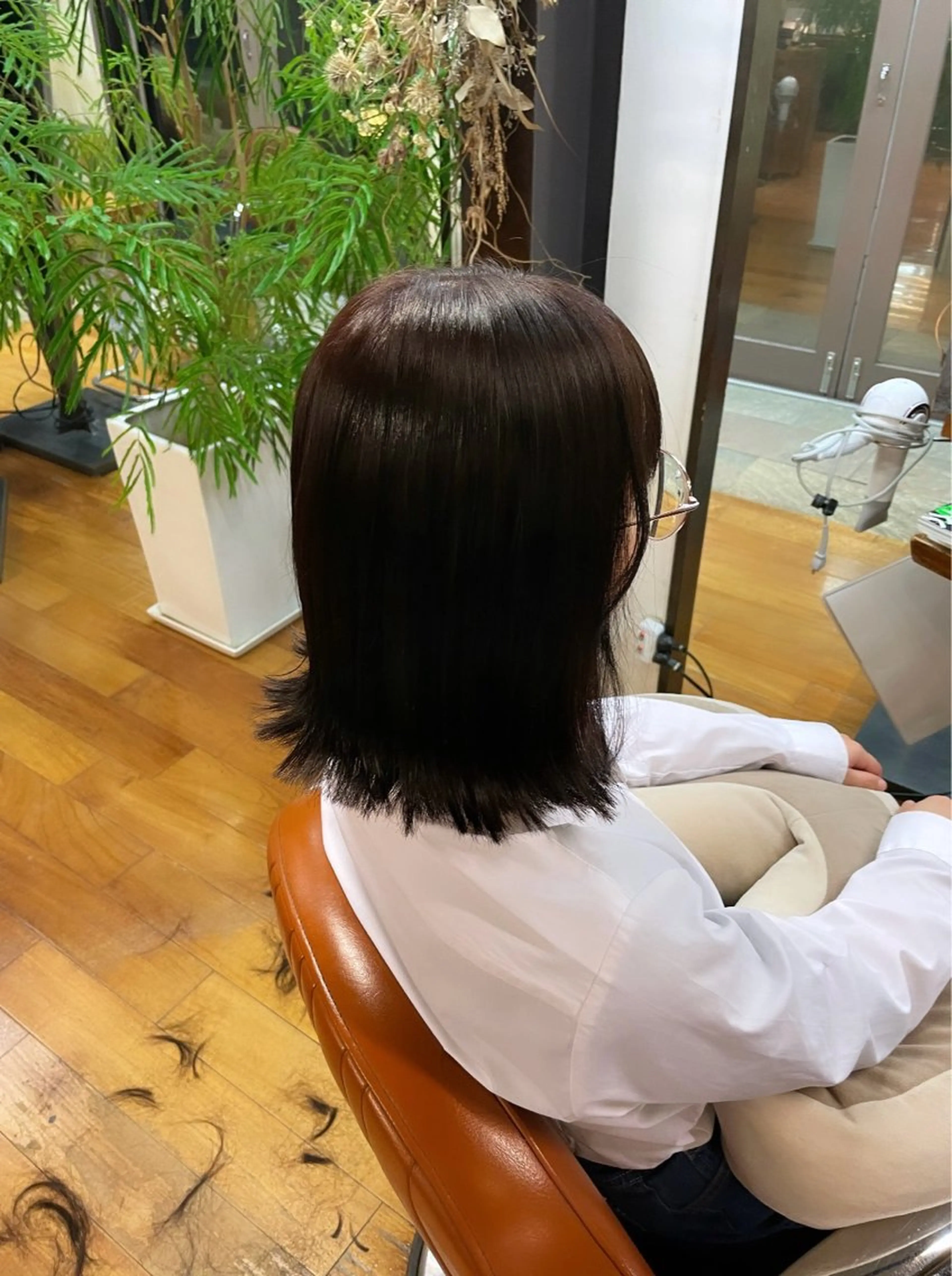 ミディアム カラー カシス 透明感カラー ayaka |トレンドヘアのヘアスタイル