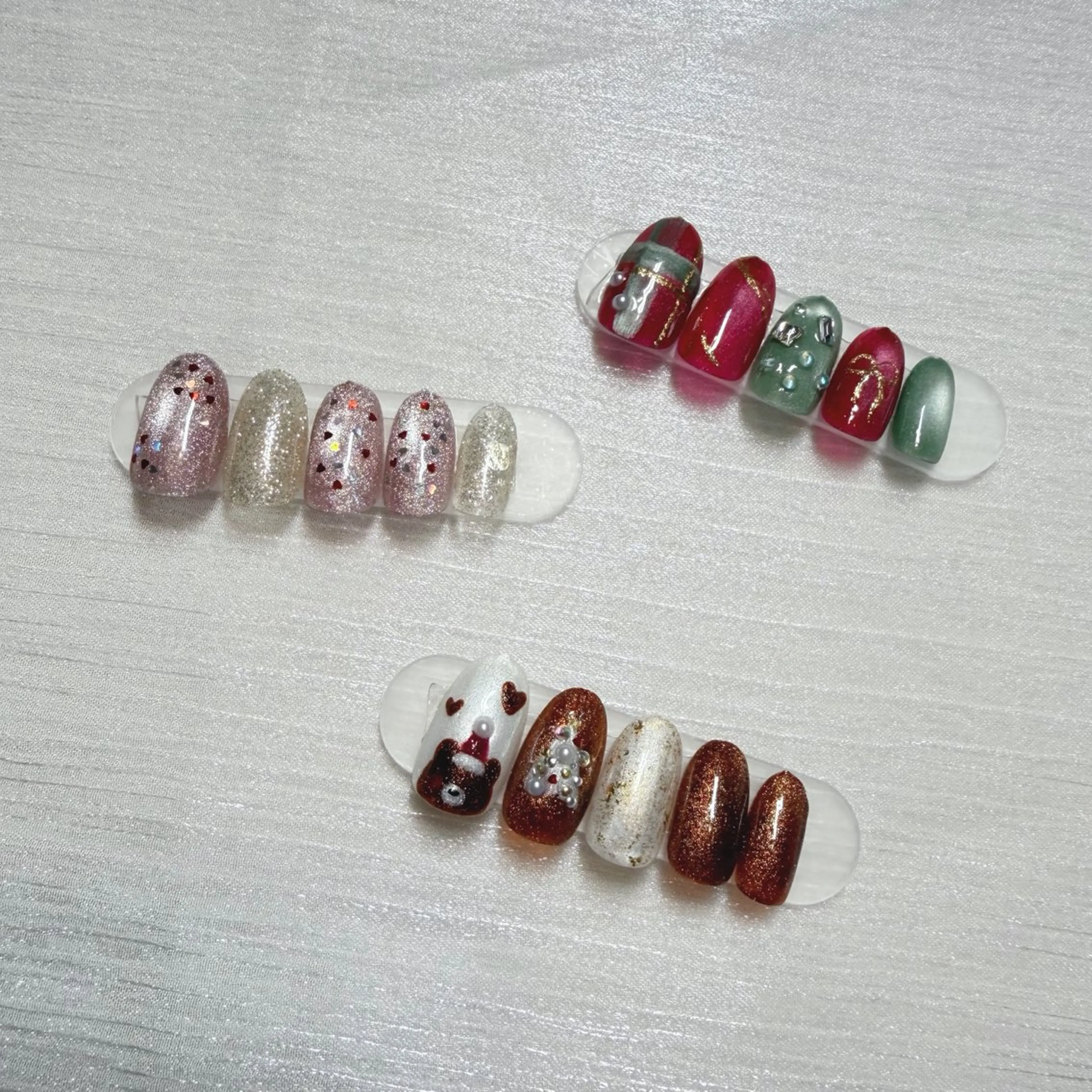 ネイル 冬ネイル クリスマス ハンドネイル Ka pilina MOMOのネイルデザイン