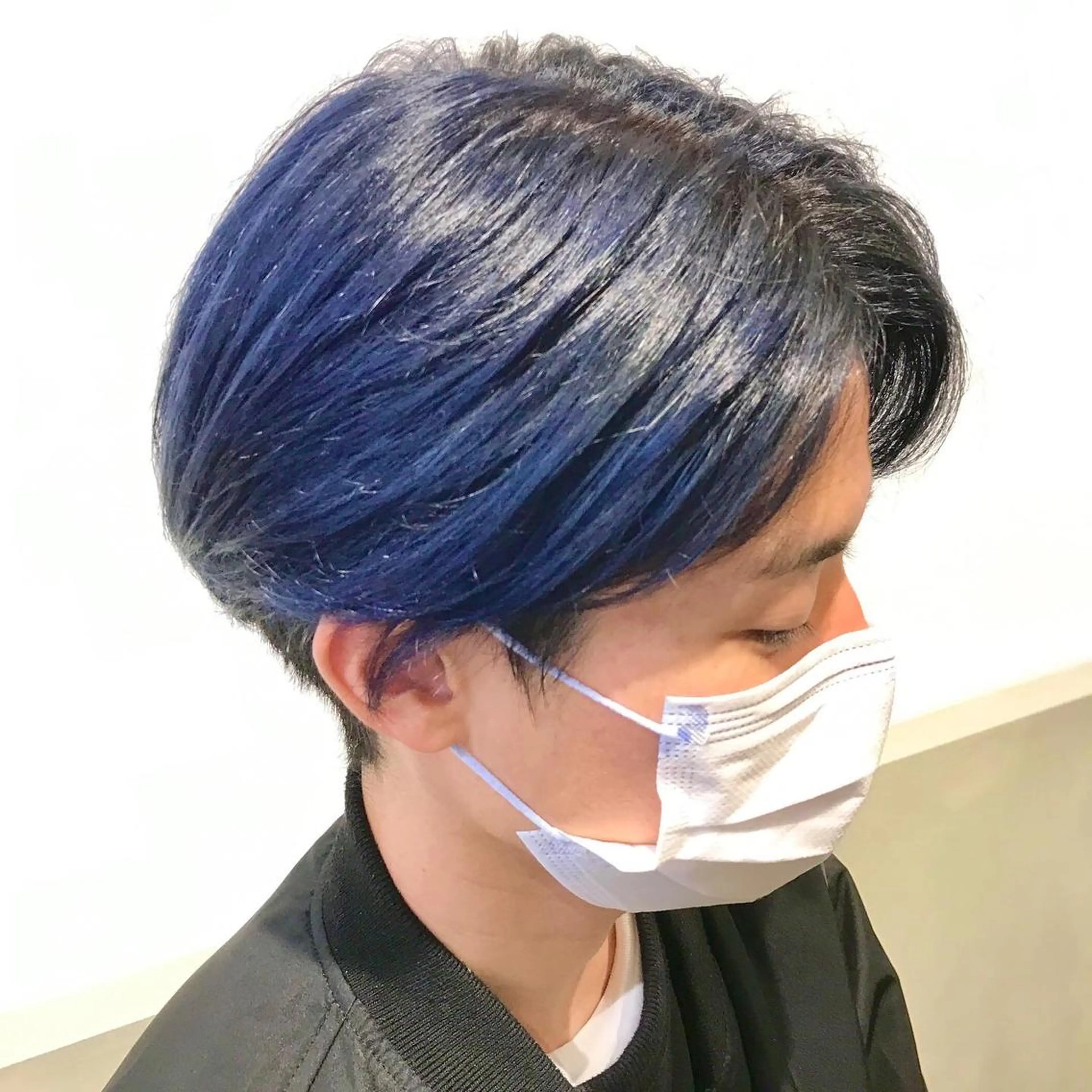 ショート カラー アディクシーカラー バレイヤージュ ブリーチ ブルーカラー ケアブリーチ ヘアカラー ショート/グレージュ 鈴木春樹のヘアスタイル