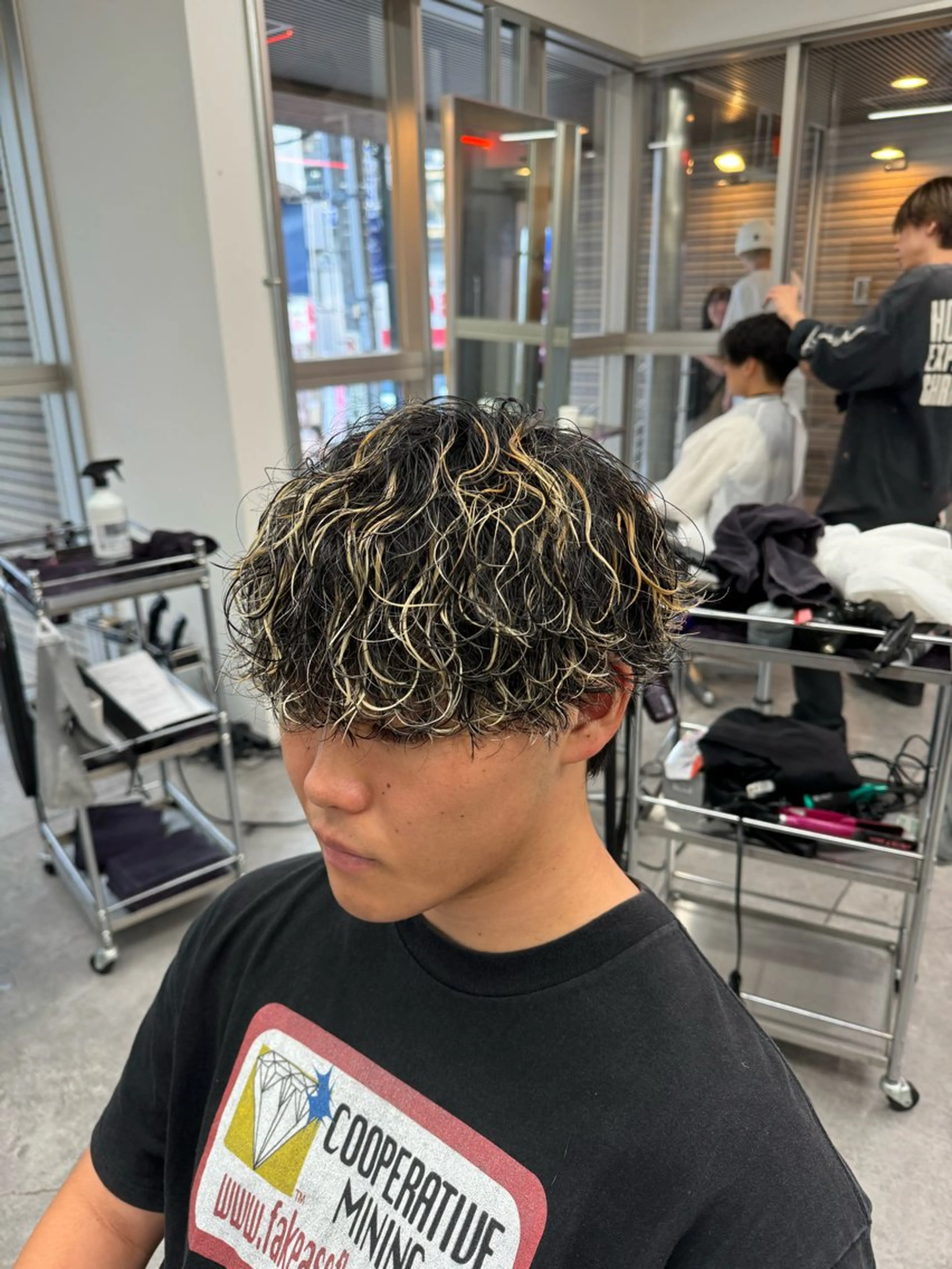 ショート カラー パーマ メンズ 🔥メンズパーマ特化 🔥店長中村雄樹のヘアスタイル