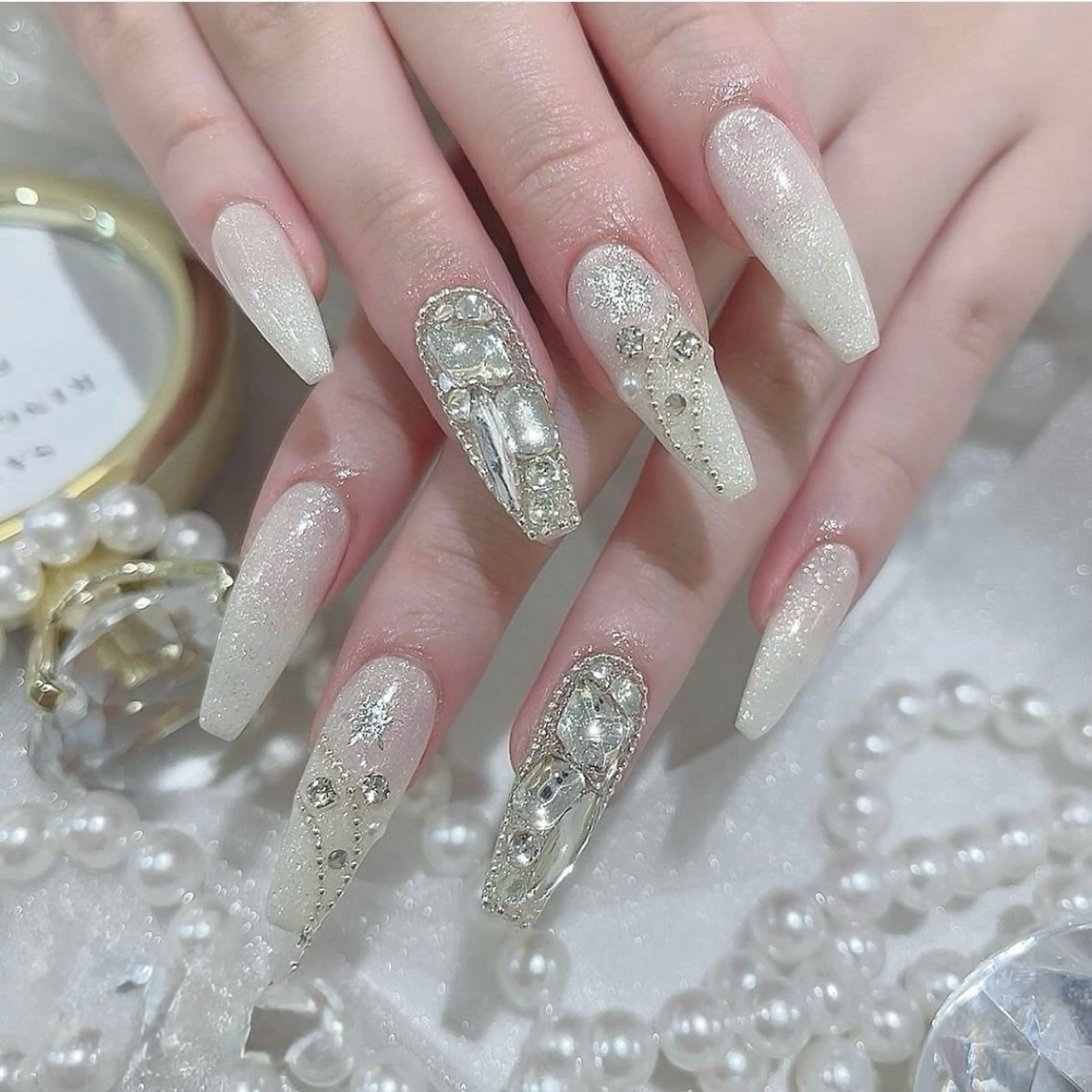 ネイル アートネイル オーロラネイル ブルー チークネイル フットネイル NICY NAIL所属・NICY NAIL 池袋のネイルデザイン