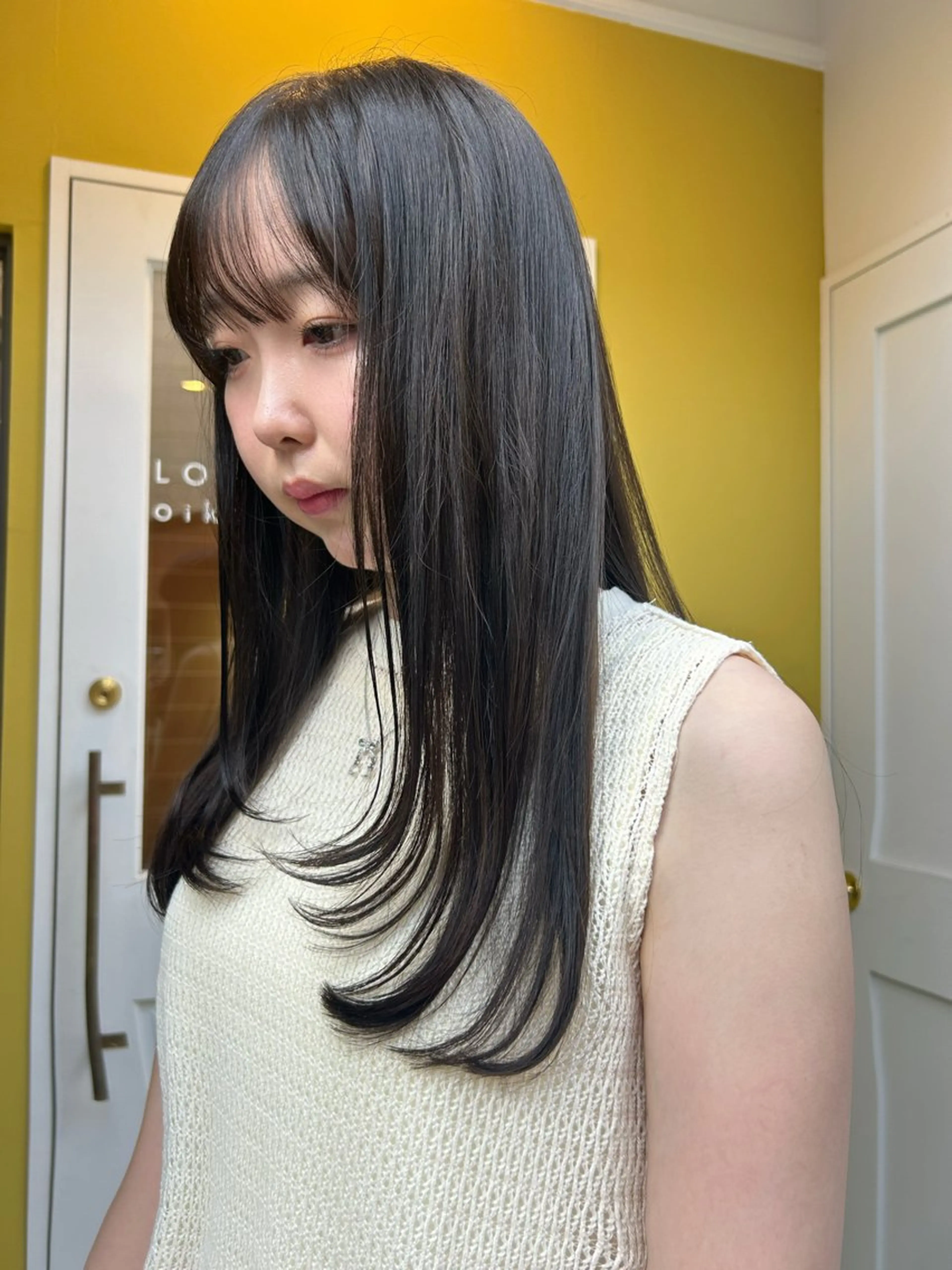 ロング カラー 顔まわりレイヤー 顔周りカット レイヤーカット LOVEST  井上 亜未/ 暖色のヘアスタイル