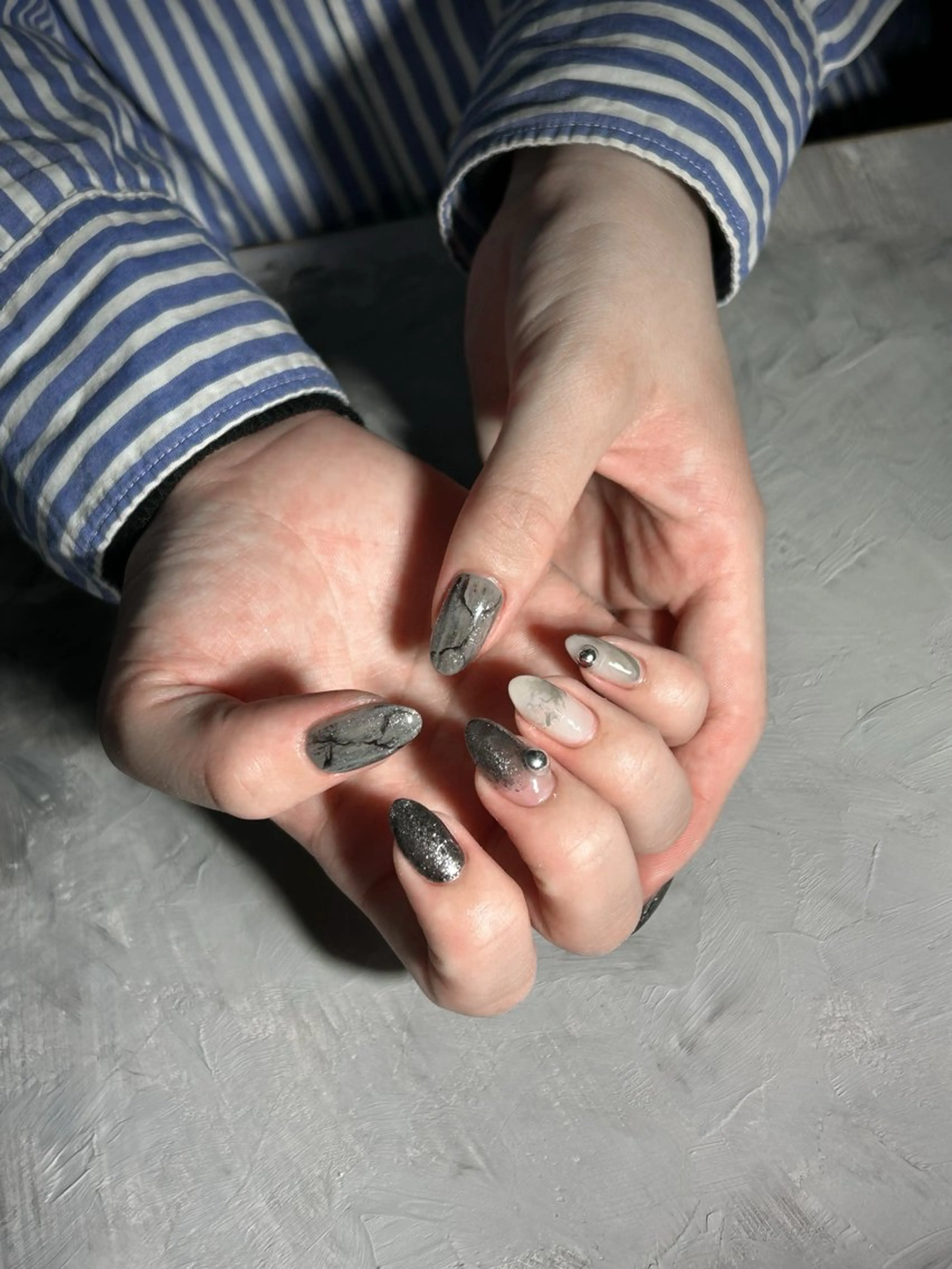 ネイル ハンドネイル Cleo名古屋駅店 🖤Rikoのネイルデザイン