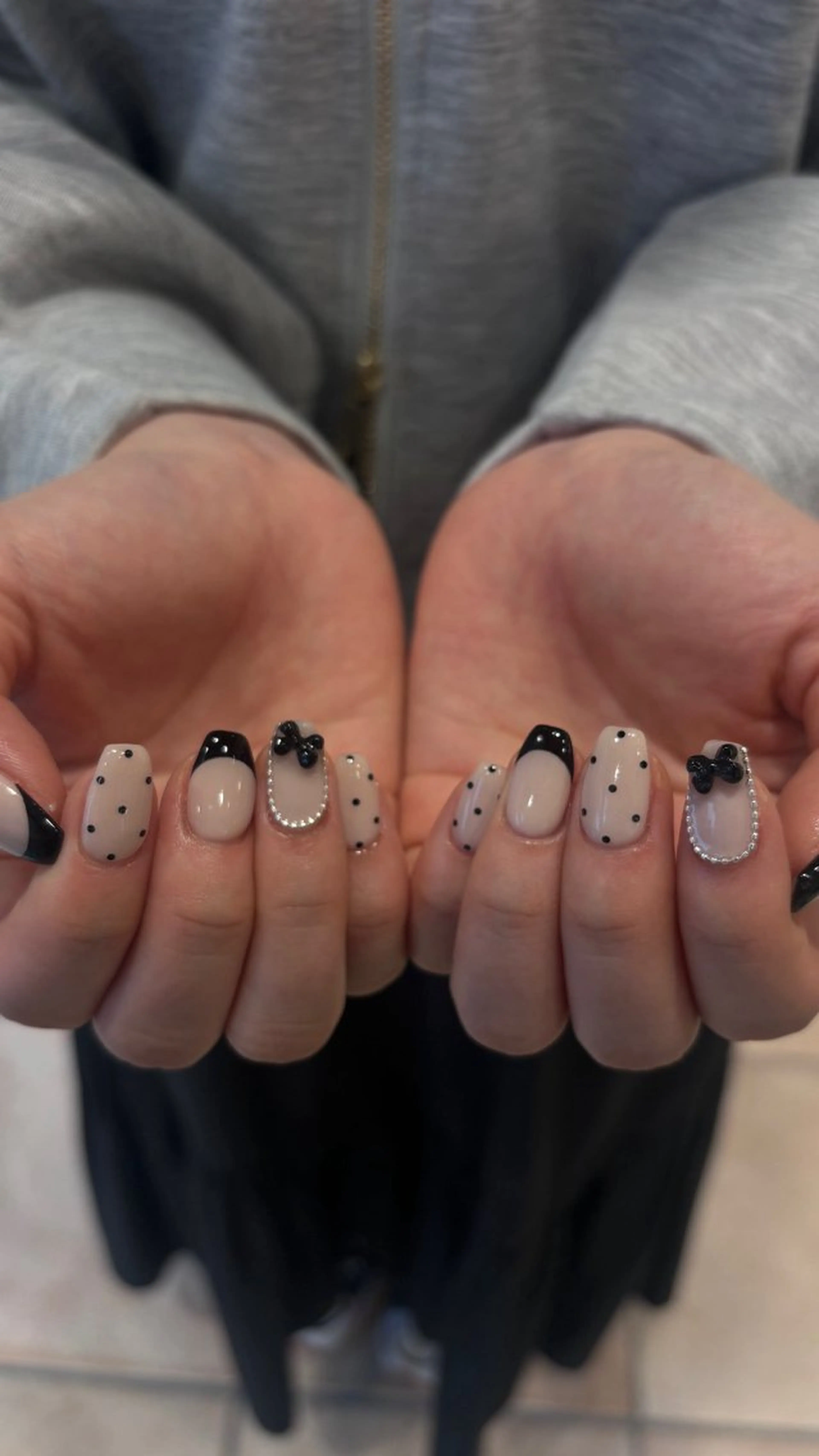 ネイル ハンドネイル She nail KOBAYASHIのネイルデザイン