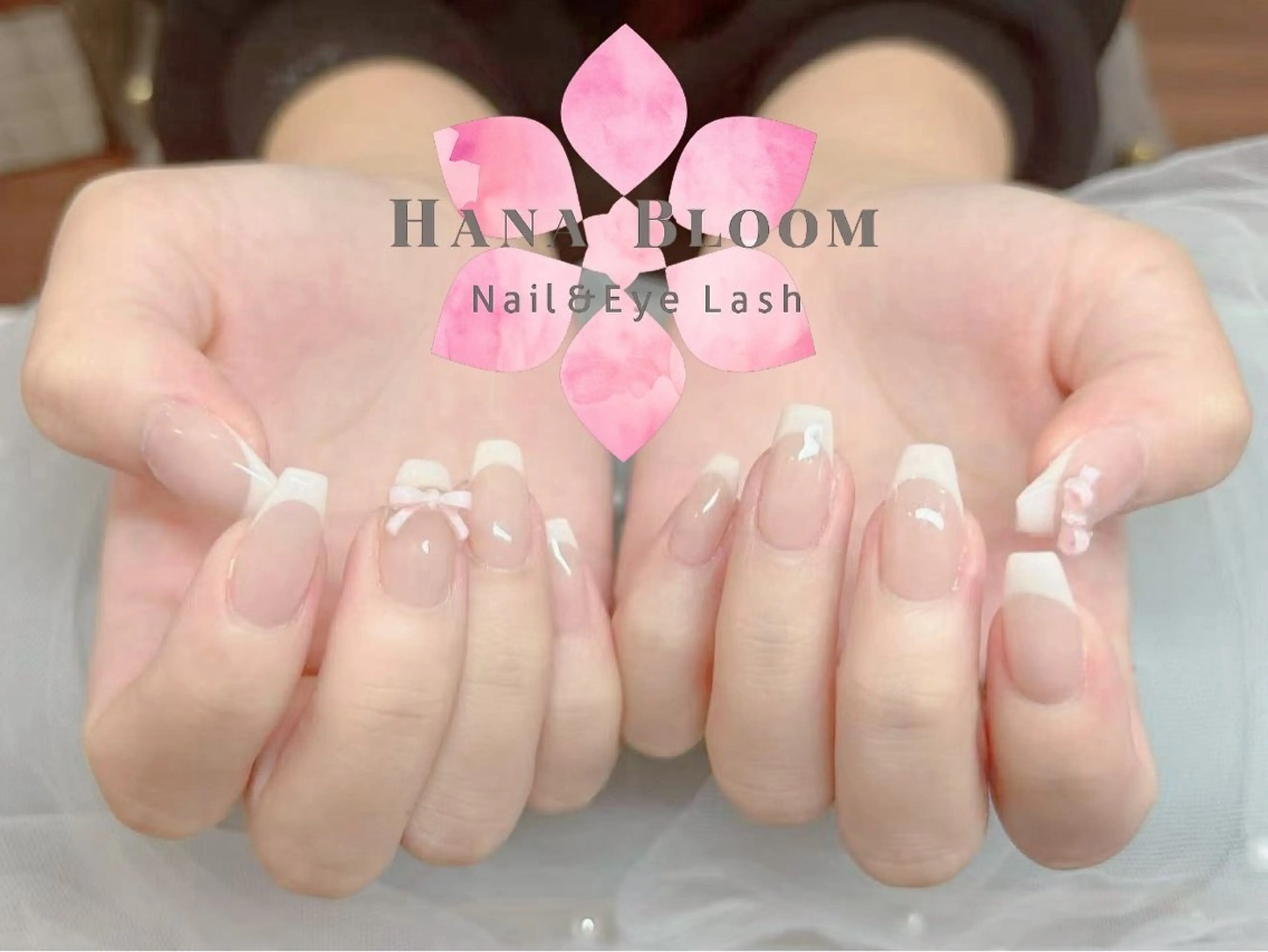 ネイル フレンチネイル ジェルネイル グラデーション ラメ(グリッター) マグネットネイル ハンドネイル ハンドケア Hana Bloom Nail Salonのネイルデザイン