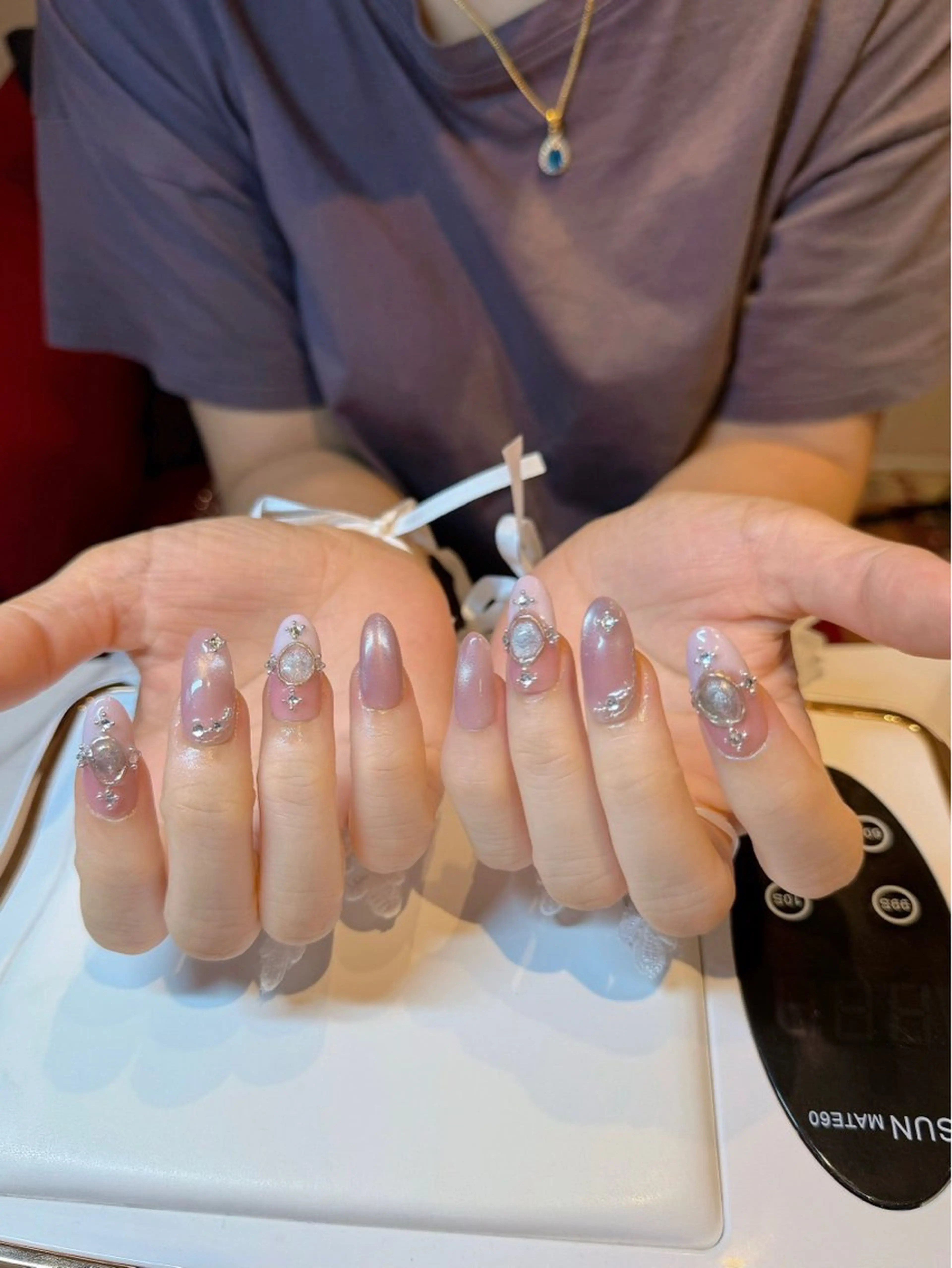 チップネイル, クリアジェルネイル, 立体ミラーネイル , キャッツアイネイル, グラデーションネイル, ストーン💅の写真