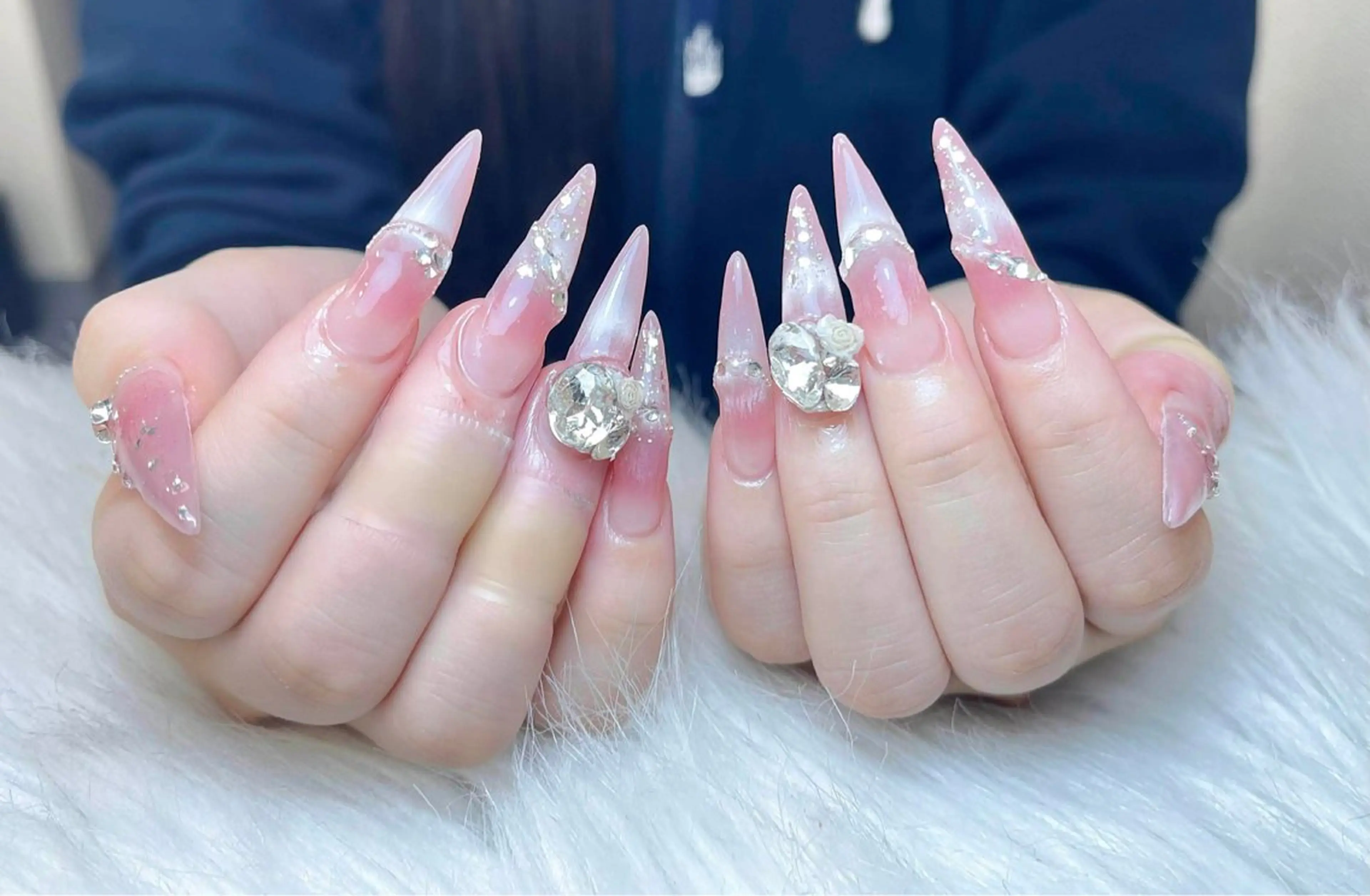 ネイル アートネイル フットネイル ジェルネイル キラキラネイル ワンカラーネイル ハンドネイル Nie Nail Shinokuboのネイルデザイン