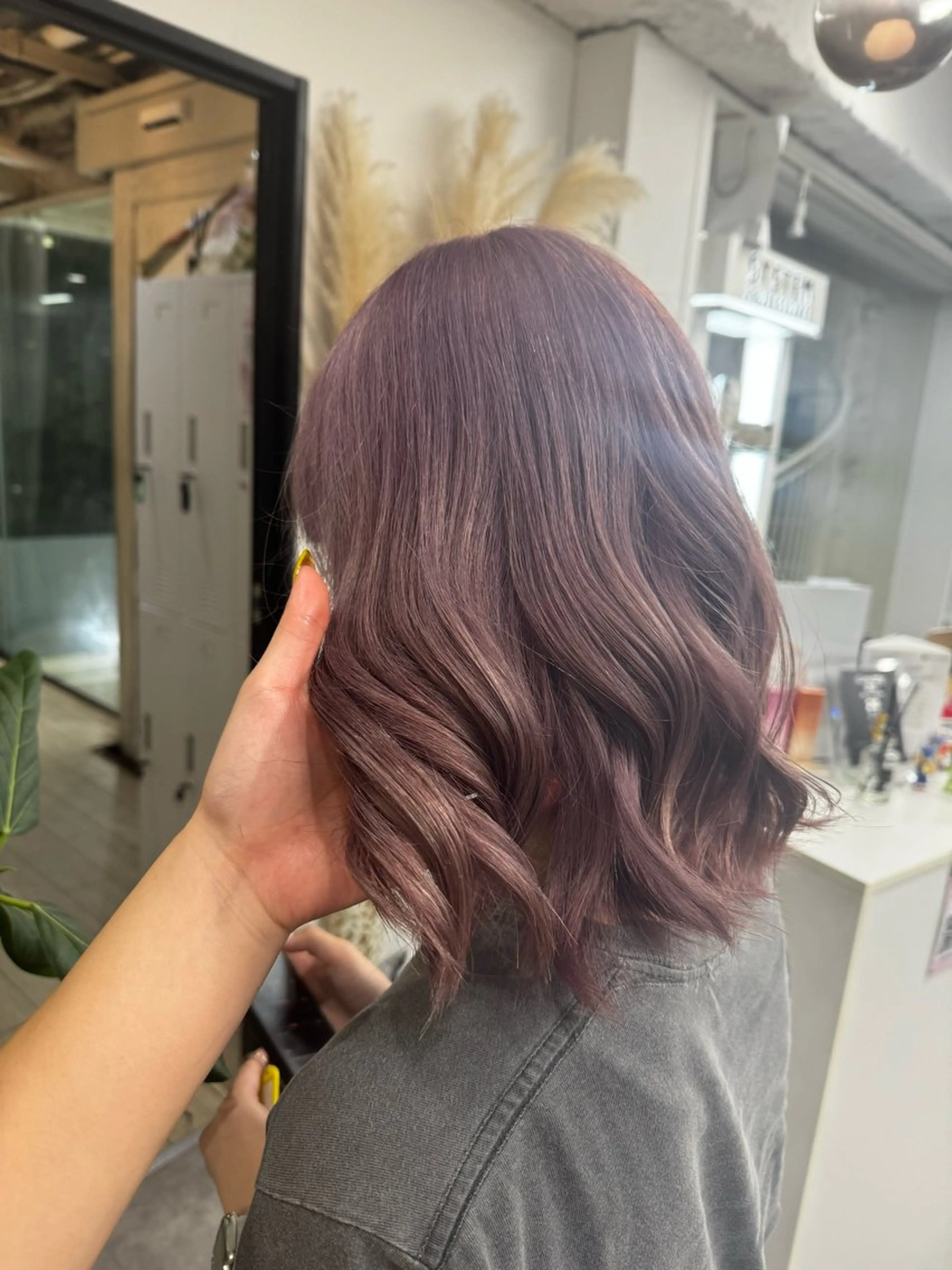 ミディアム カットカラー🩷 五島桜樫のヘアスタイル