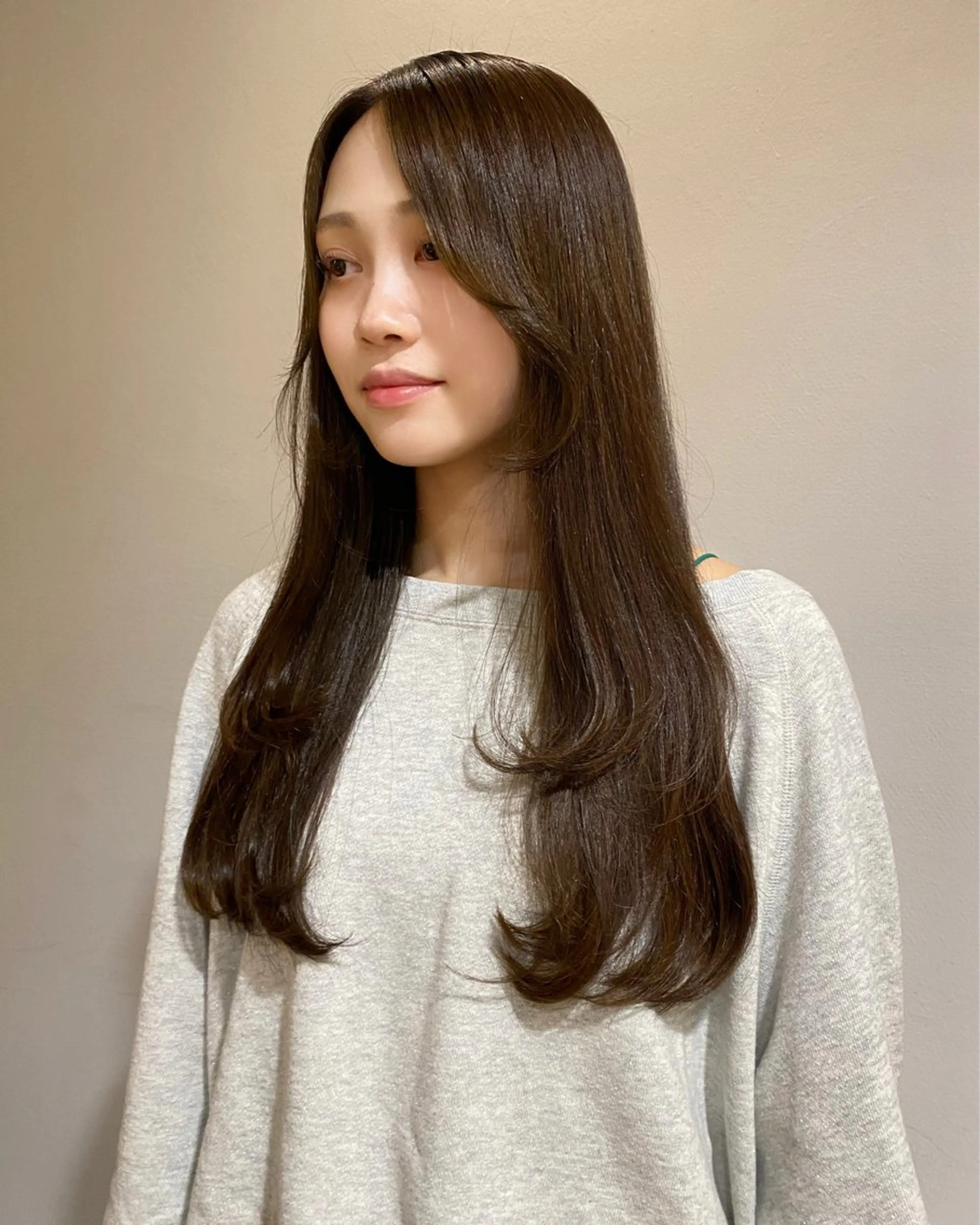 ロング レイヤーカット ロング カット トリートメント harai nanakoのヘアスタイル