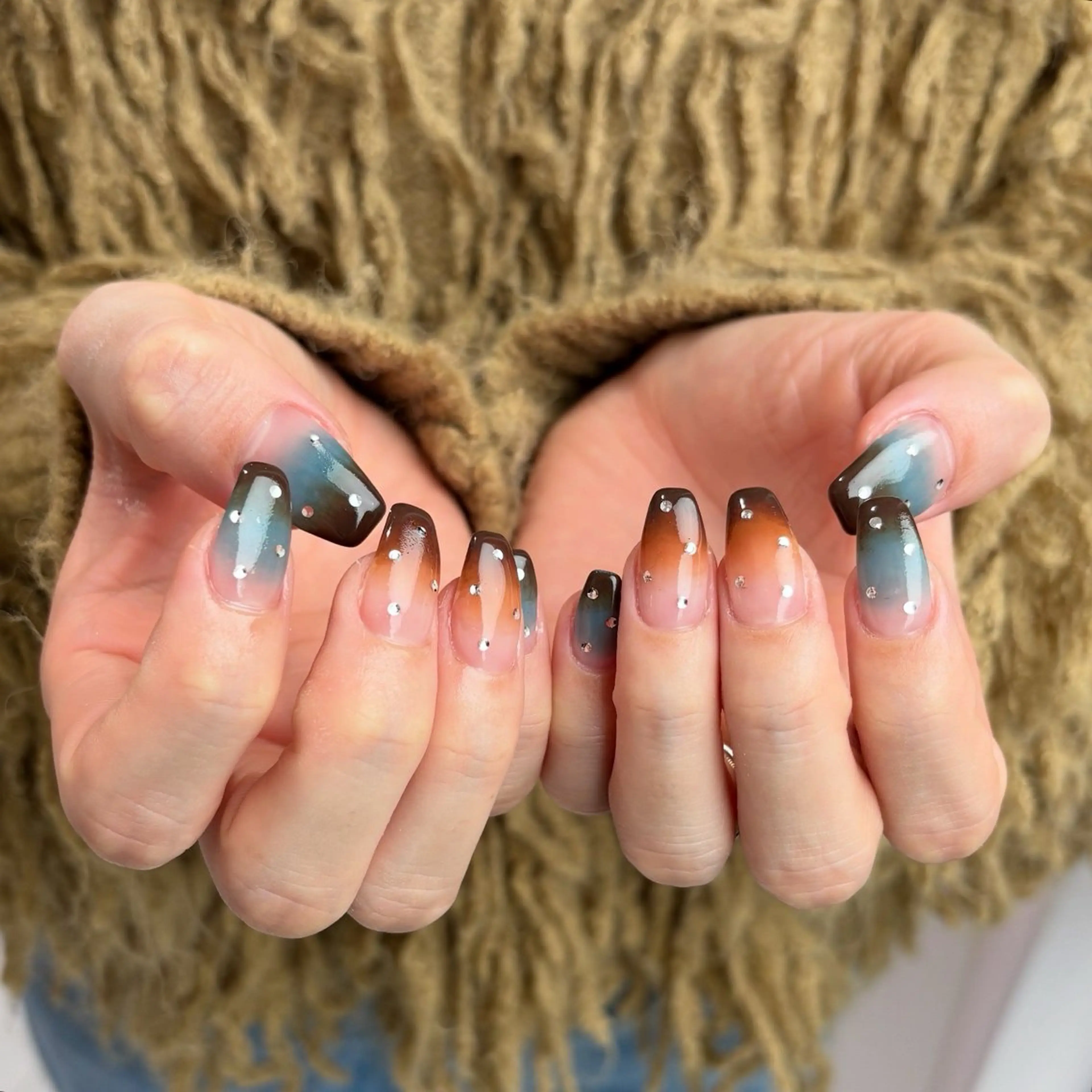 セミロング ハンドネイル CLALA ayumi❄️のネイルデザイン