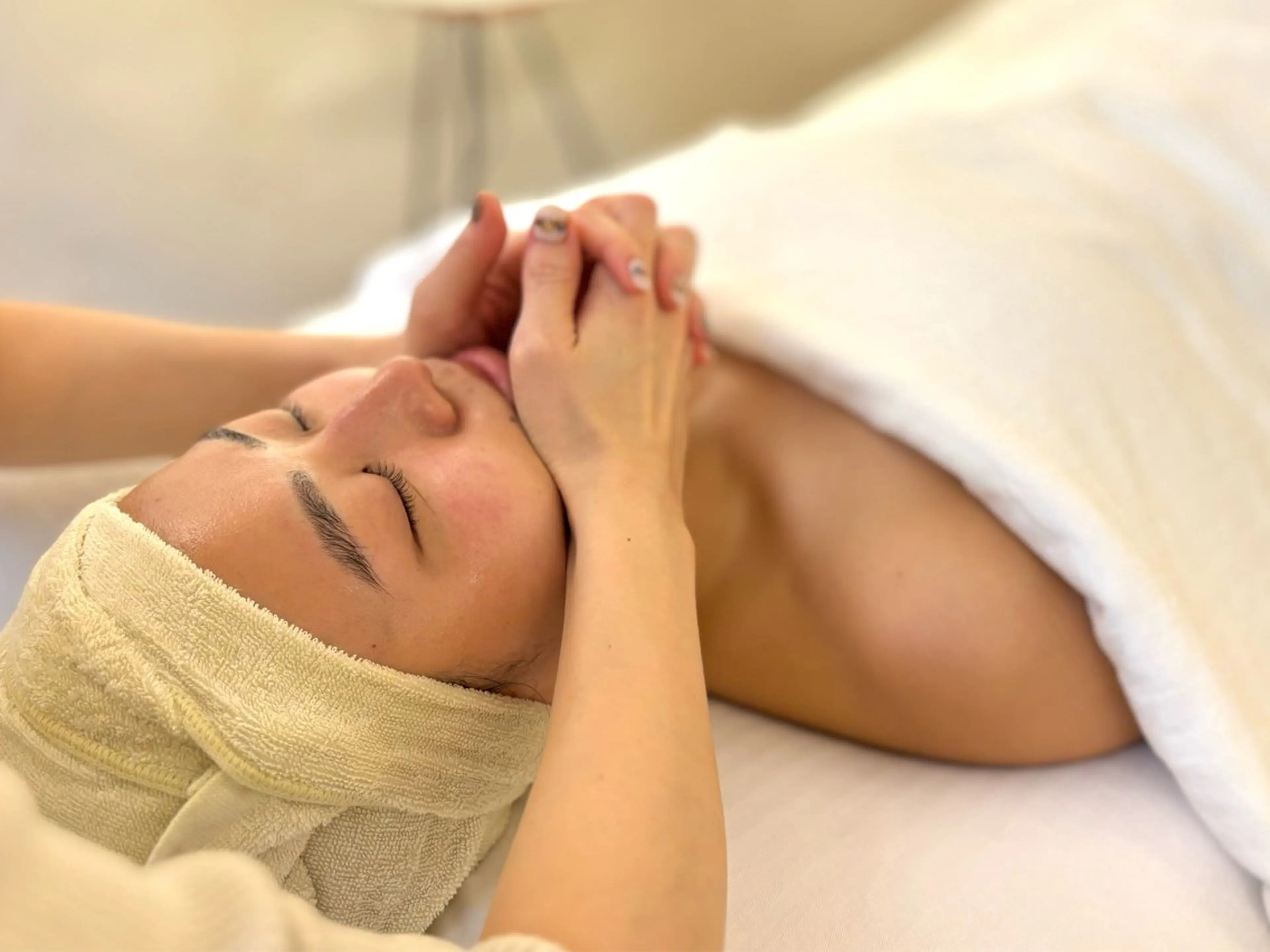 凛とひらくデコルテ Spa　“koti”のエステ・リラクイメージ