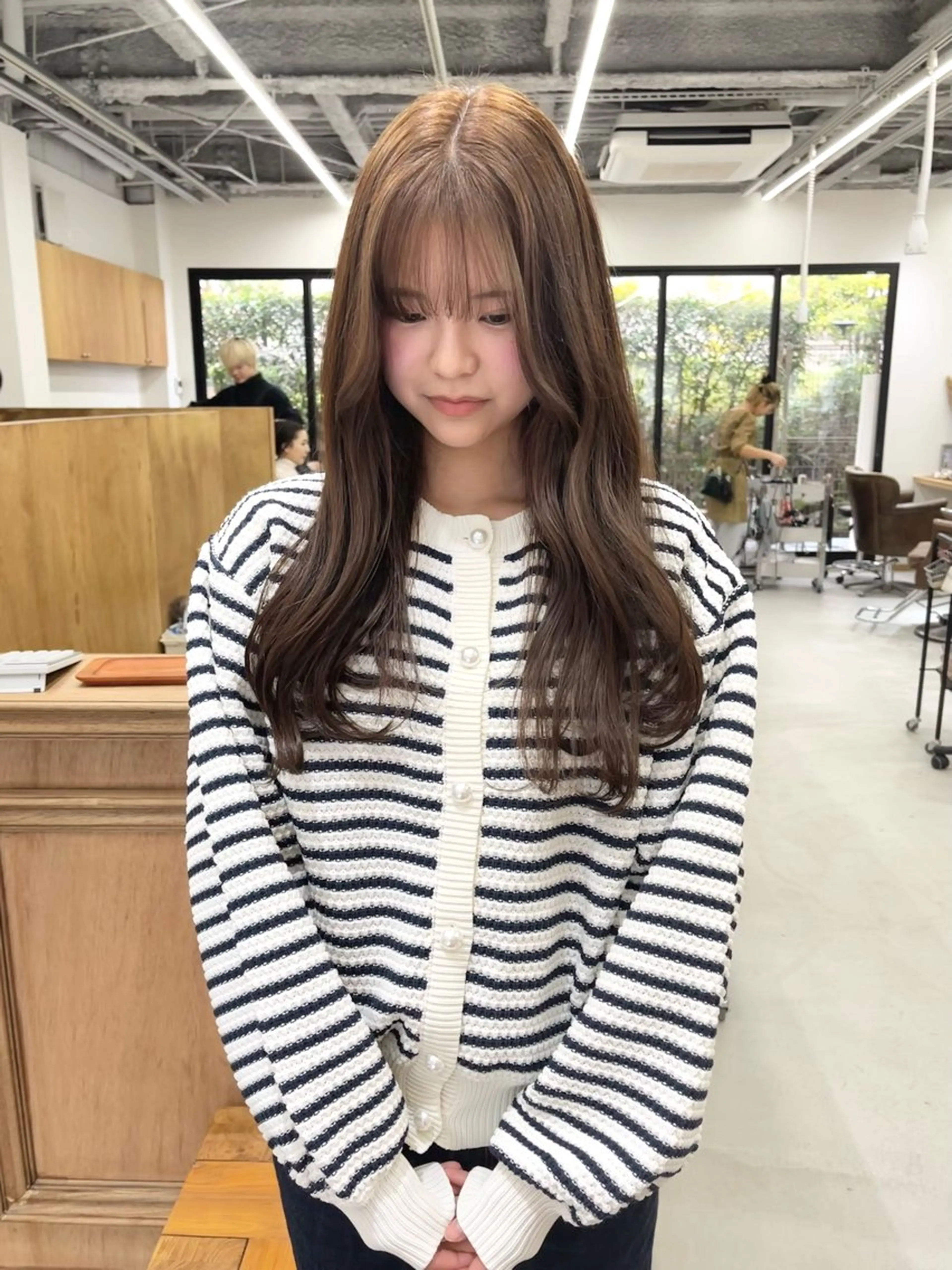 ロング カラー ヘアアレンジ ブリーチ ダブルカラー ブリーチなしカラー esu 心斎橋店所属・ena/ブリーチなし 心斎橋・ベージュ🎀のヘアスタイル