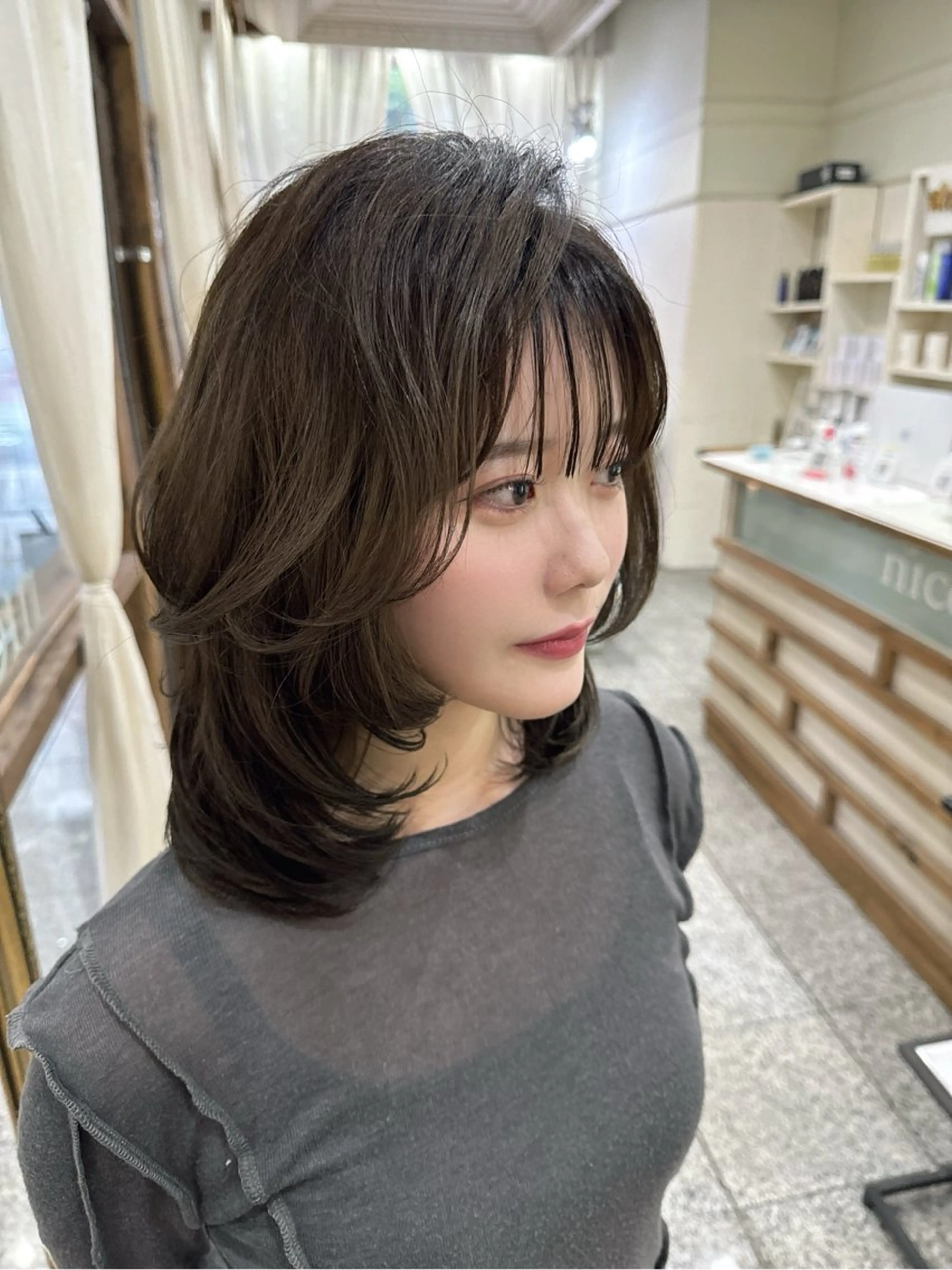 ミディアム 韓国風ヘア レイヤーカット nico. Julieのヘアスタイル