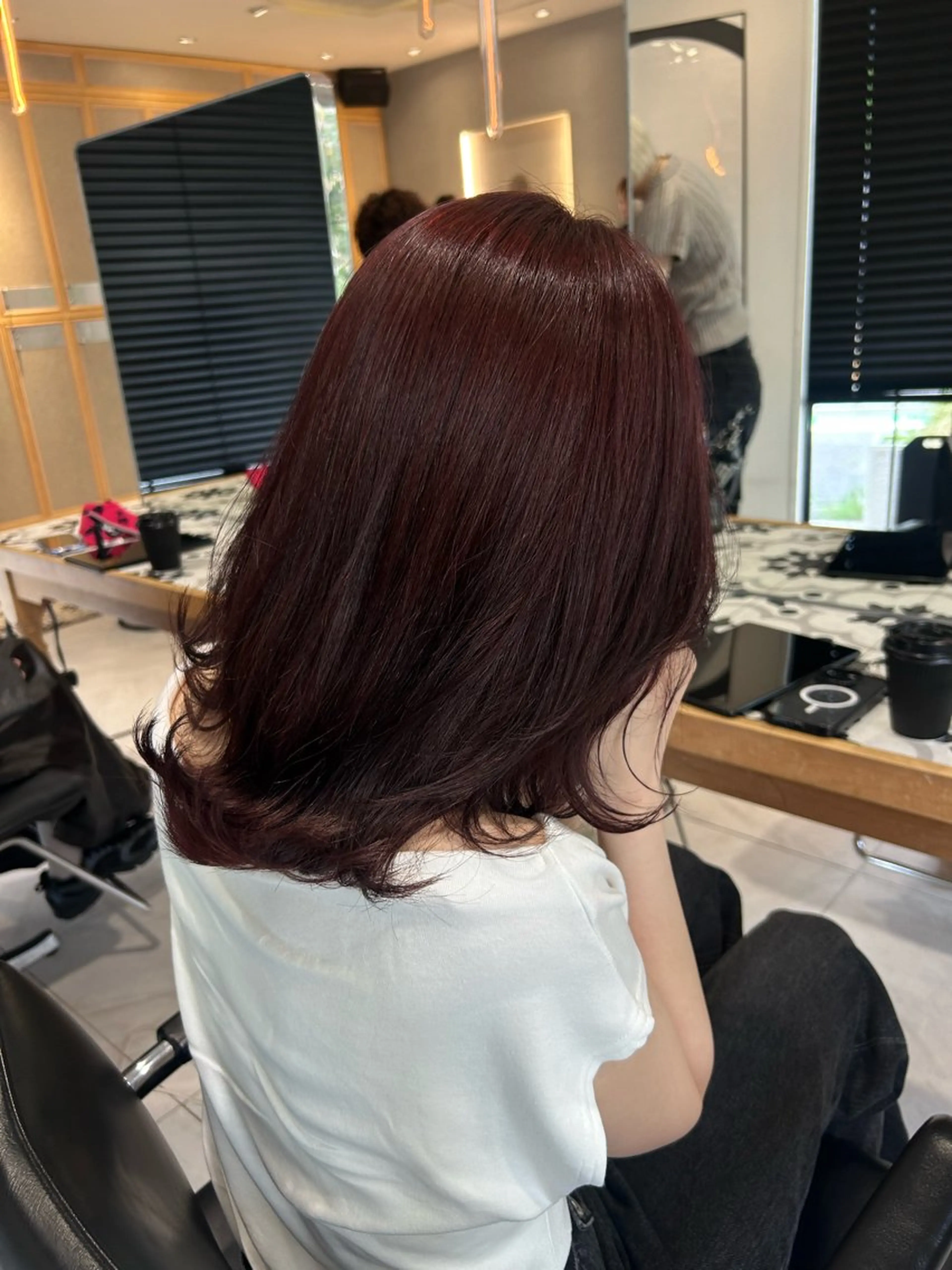 ミディアム カラー ブリーチ ブリーチなしカラー ヘアカラー トリートメント ヘッドスパ ヘアセット ハイトーン/エクステ レイヤー/mikoのヘアスタイル