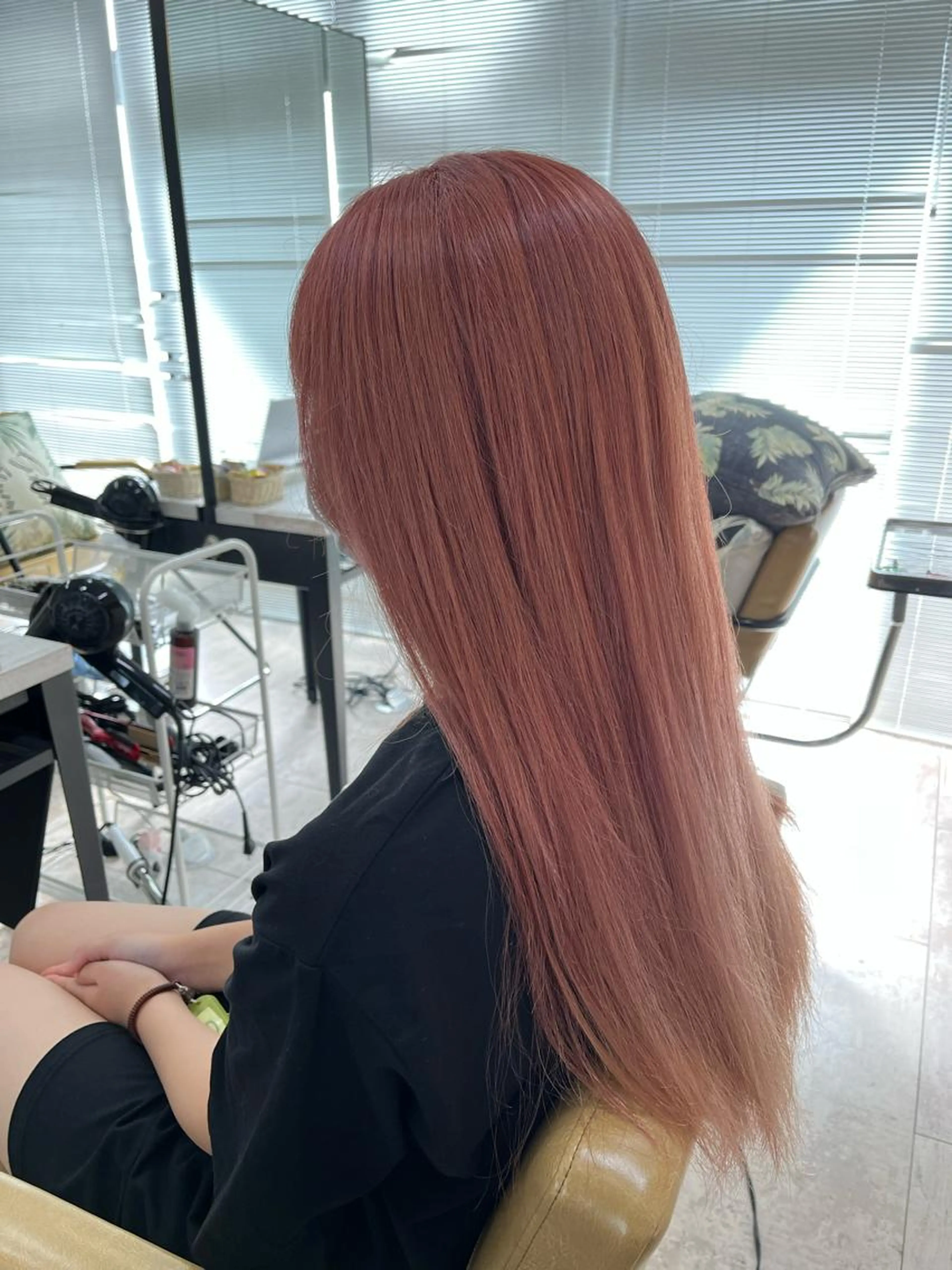 【リタッチ限定ケアクーポン】　リタッチブリーチ＋カラー＋トリートメントの写真