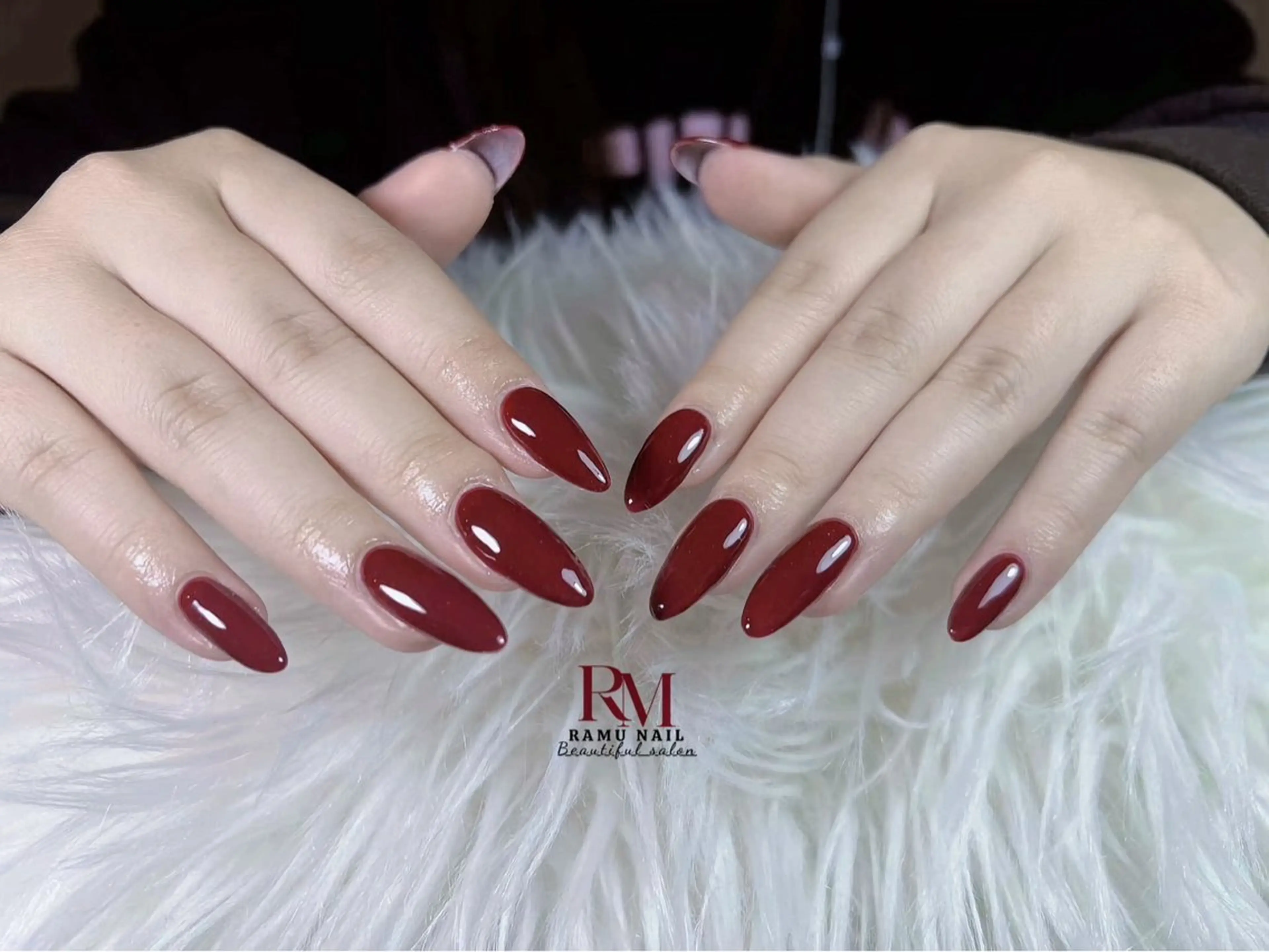 ネイル キラキラネイル マグネットネイル ミラーネイル ピンク ワンホンネイル ハンドネイル RAMU Nail 恵比寿店のネイルデザイン