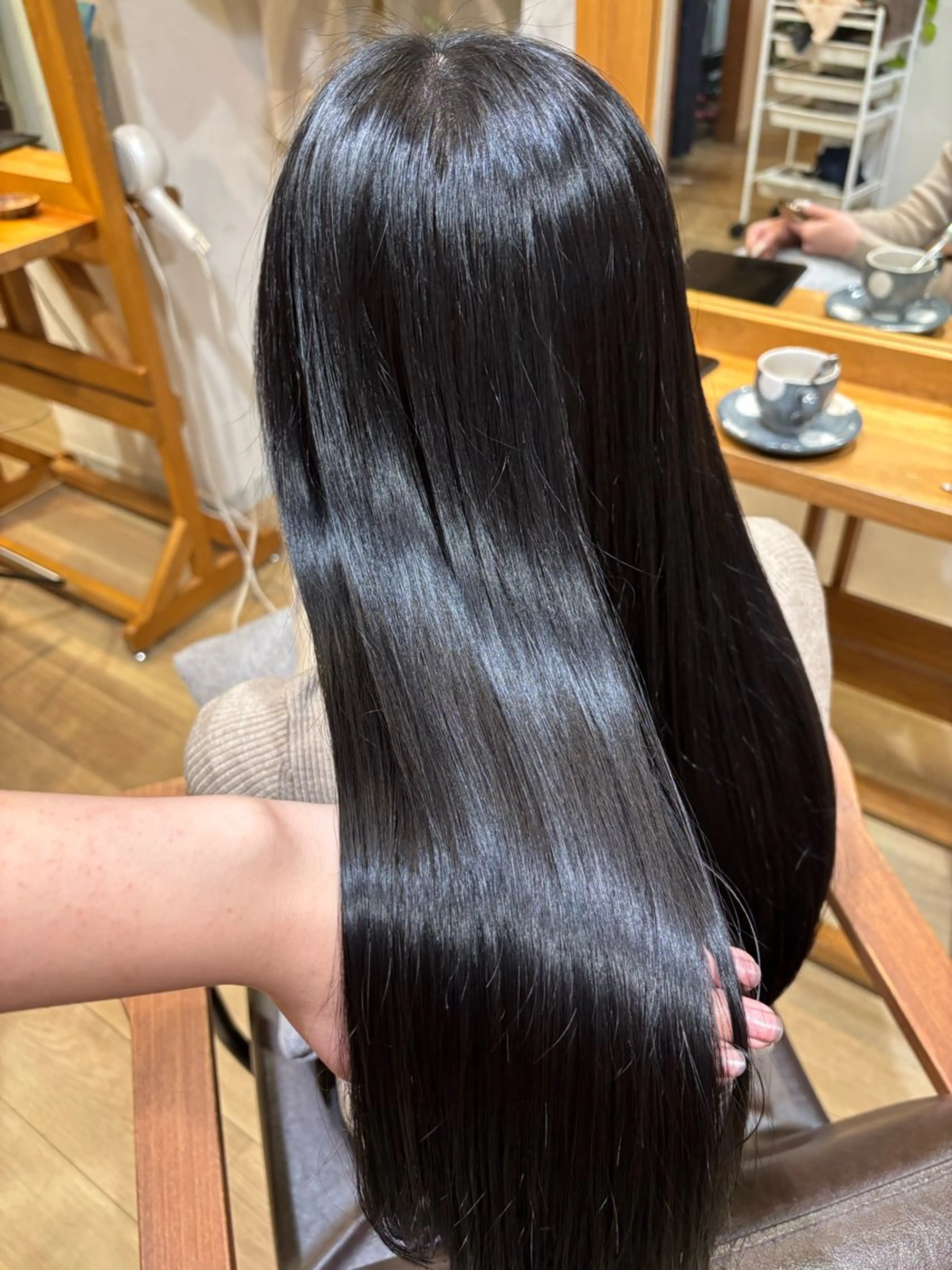 ロング カラー 黒髪 透明感カラー カット ヘアカラー ヘッドスパ RINNO🌷艶髪/ 艶カラーのヘアスタイル