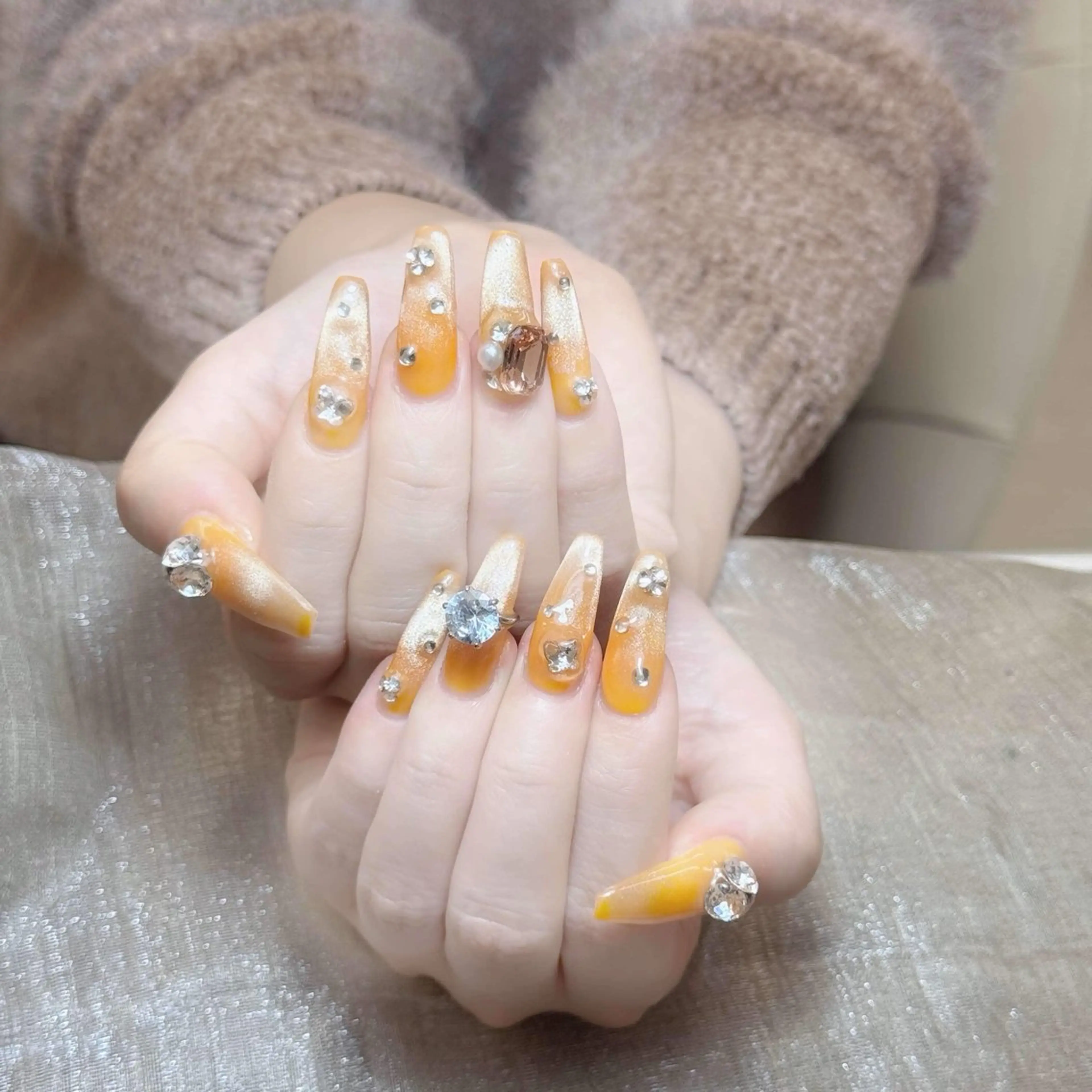 ネイル チークネイル フレンチネイル ジェルネイル ガラスフレンチ 韓国ネイル ハンドネイル ハンドケア Anh Nail 歌舞伎町のネイルデザイン