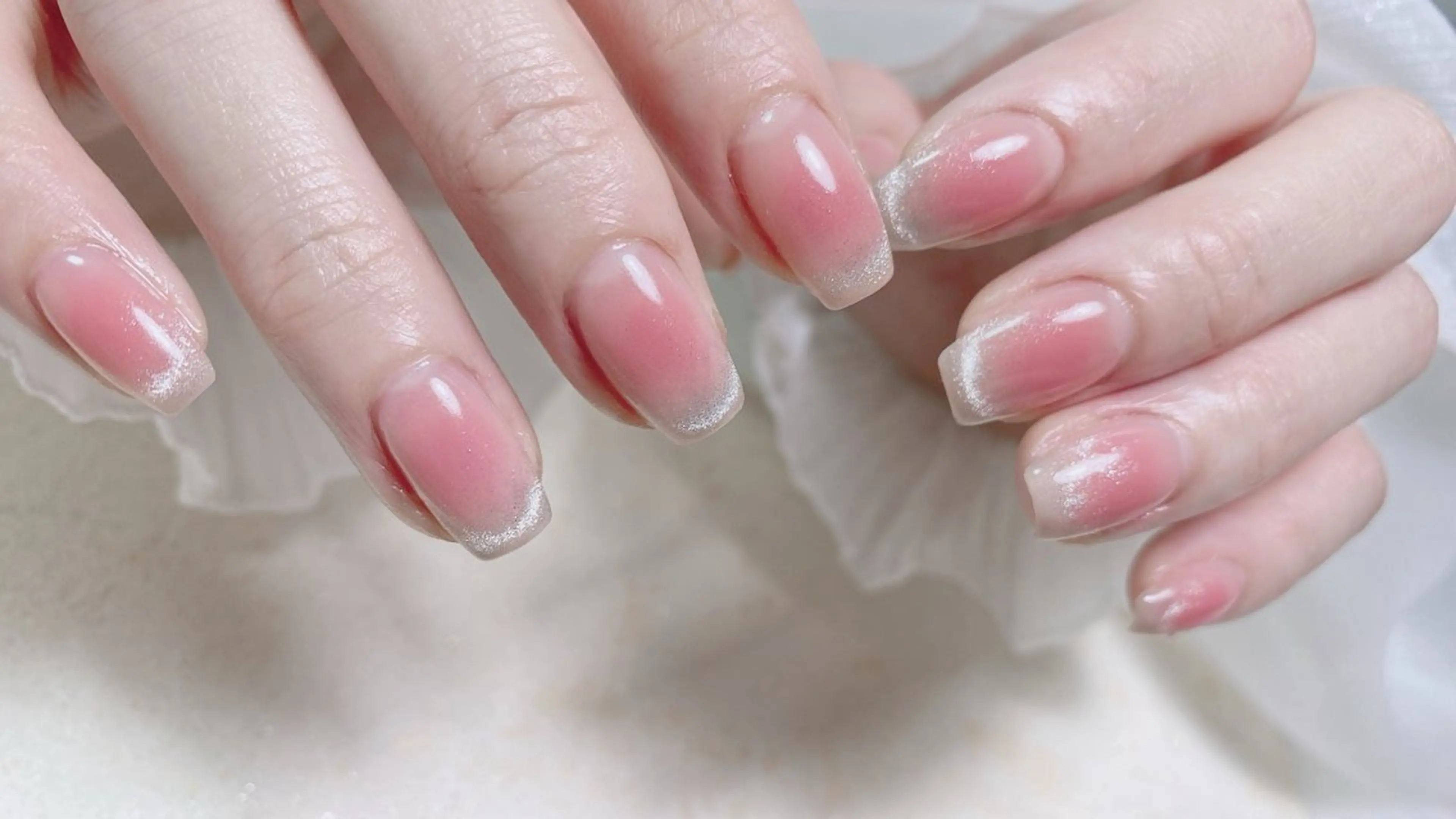 ネイル ボルドー キラキラネイル 韓国ネイル ワンカラーネイル スカルプネイル ハンドネイル オーシャン スカルプネイルサロンのネイルデザイン