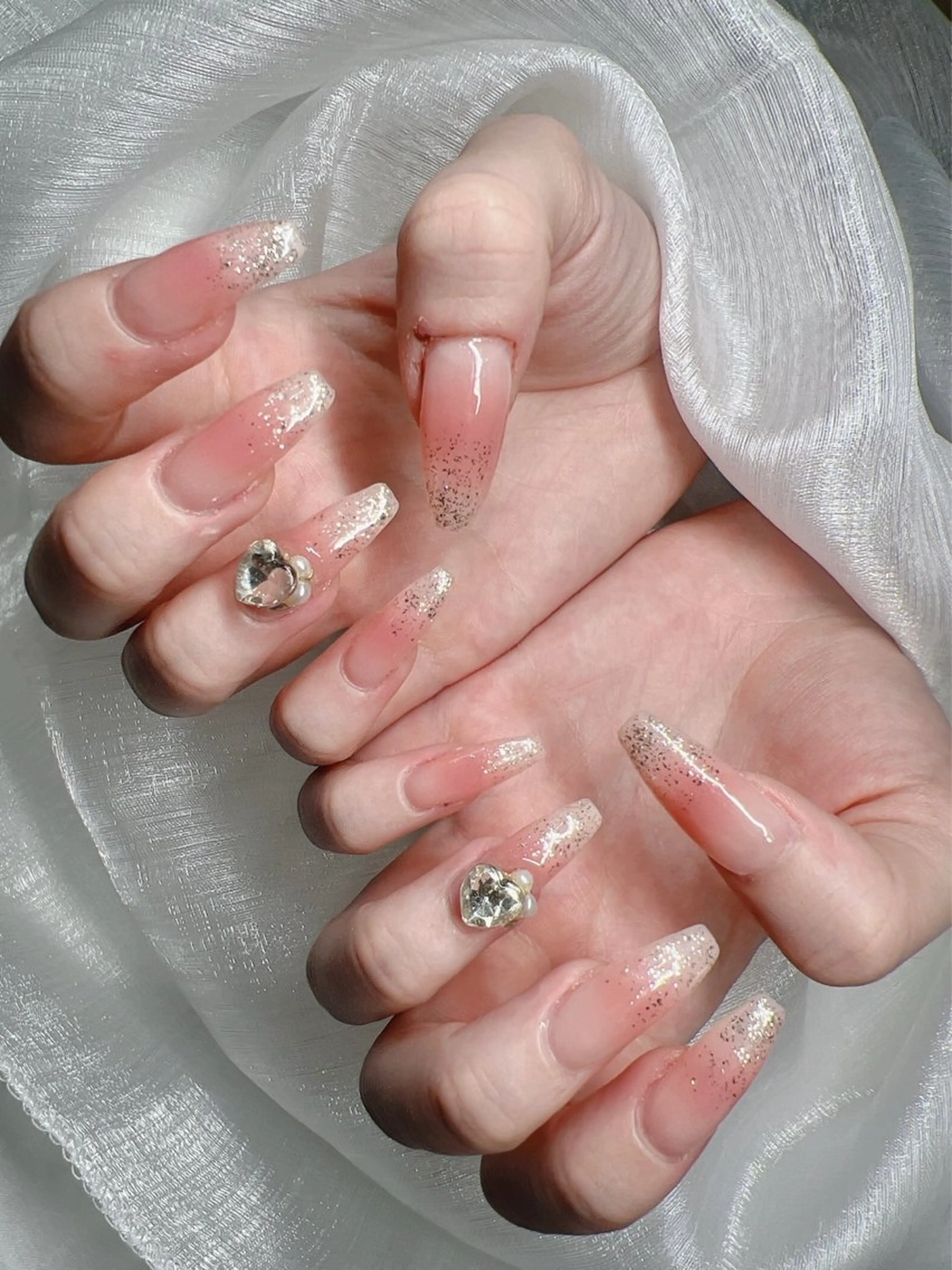 ネイル 長さ出し グラデーション キラキラネイル マグネットネイル ニュアンスネイル ハンドネイル Lee Nails チップ長さだし専門店のネイルデザイン