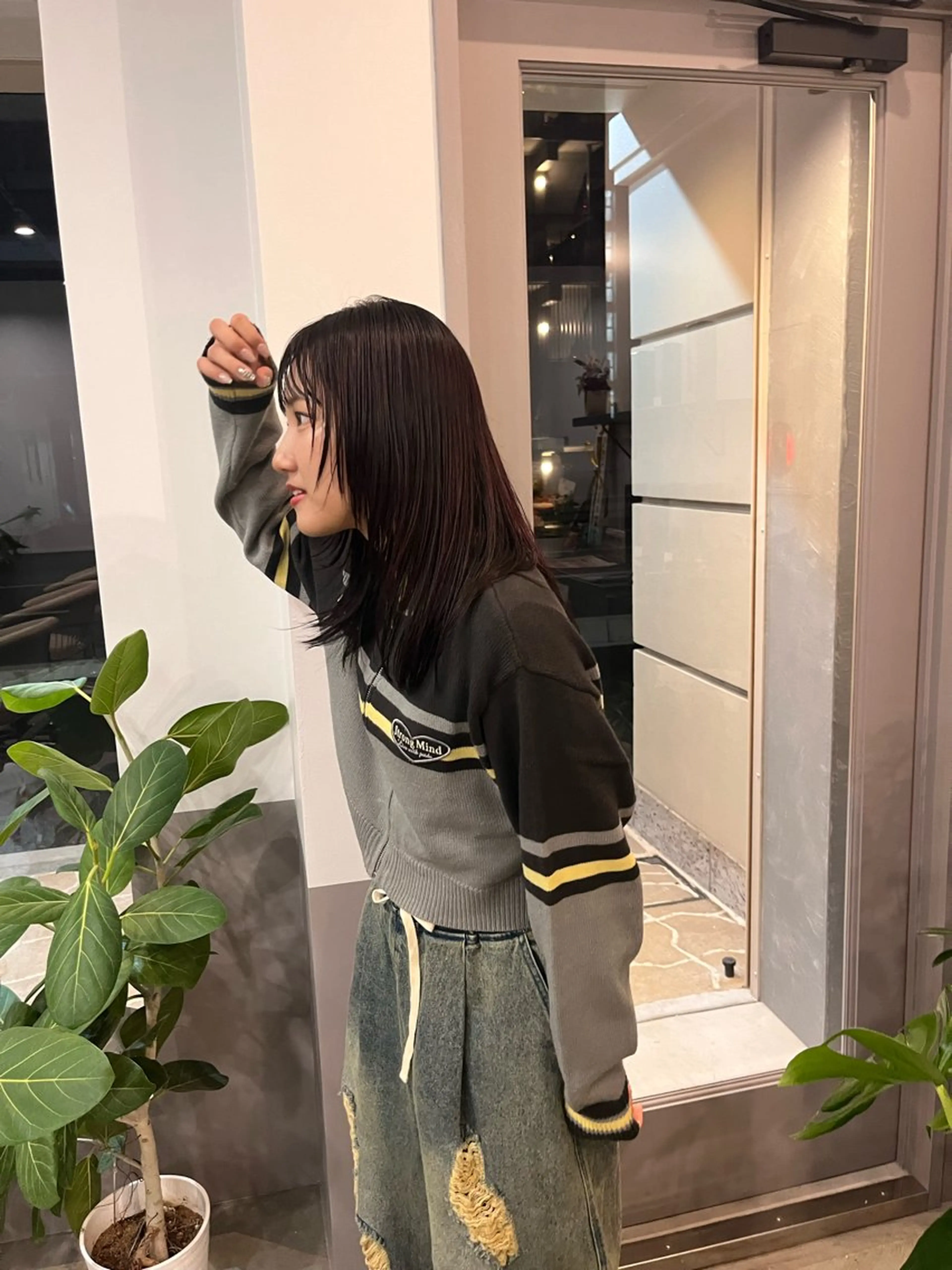 セミロング カラー ボルドーカラー 顔まわりレイヤー 顔周りカット レイヤーカット カット ヘアカラー dogstar小林諒 レイヤー/ブリーチのヘアスタイル