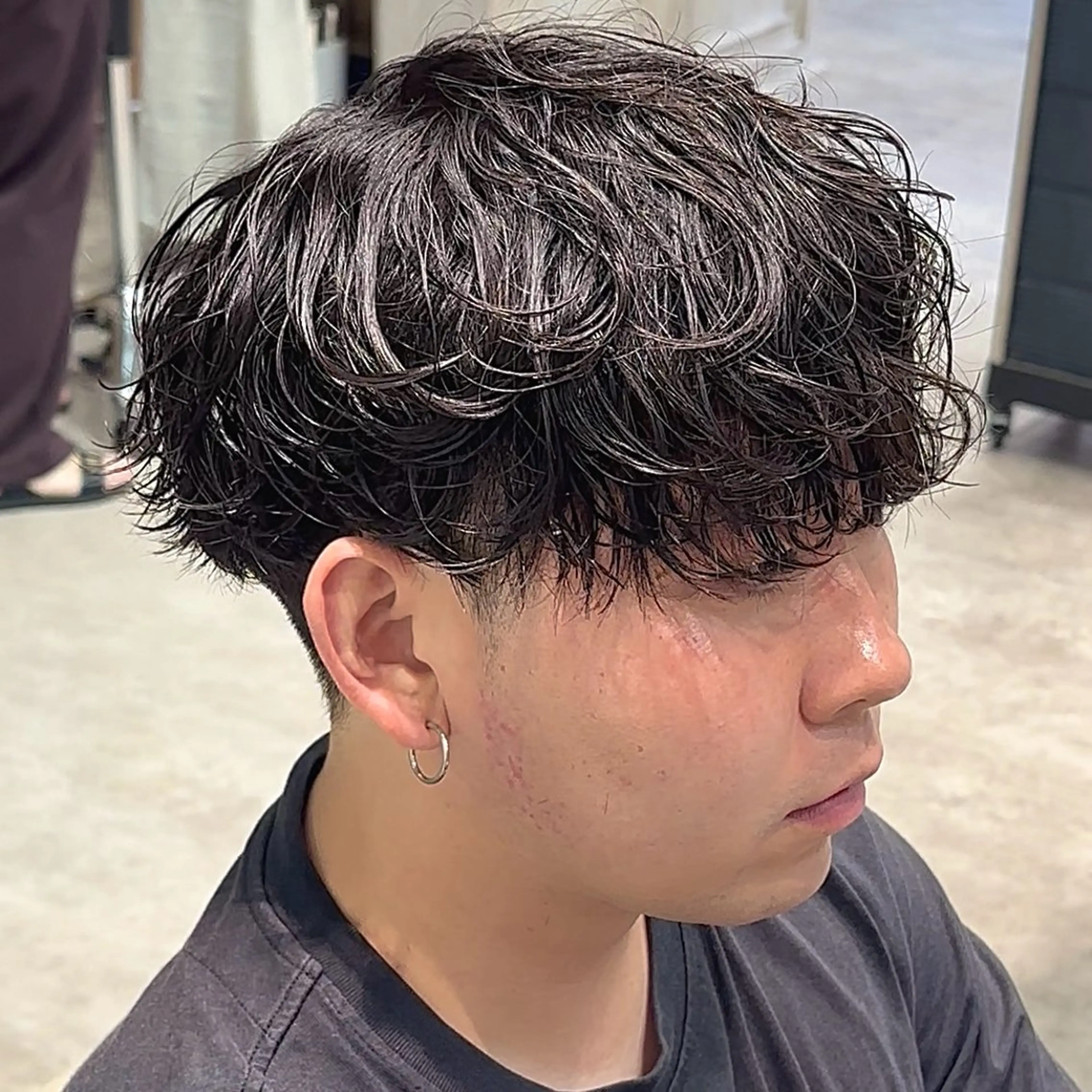 ショート パーマ メンズ ✨️センターパート✨ ニュアンス,フェザーのヘアスタイル
