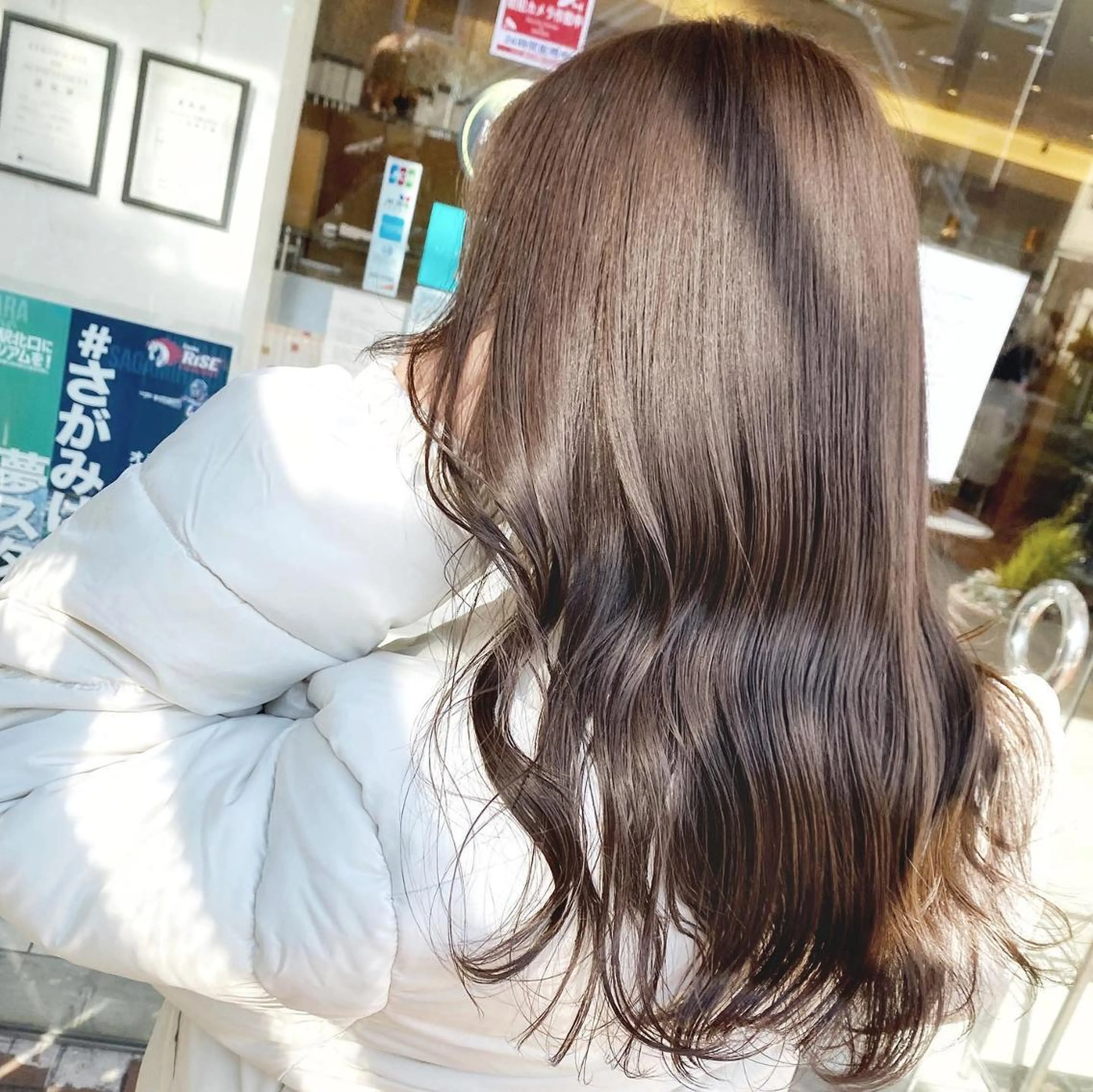 カラー ベージュカラー ブリーチ ブラウンカラー ココアブラウン ココアグレージュ 艶髪レイヤー屋さん 大澤竜馬のヘアスタイル