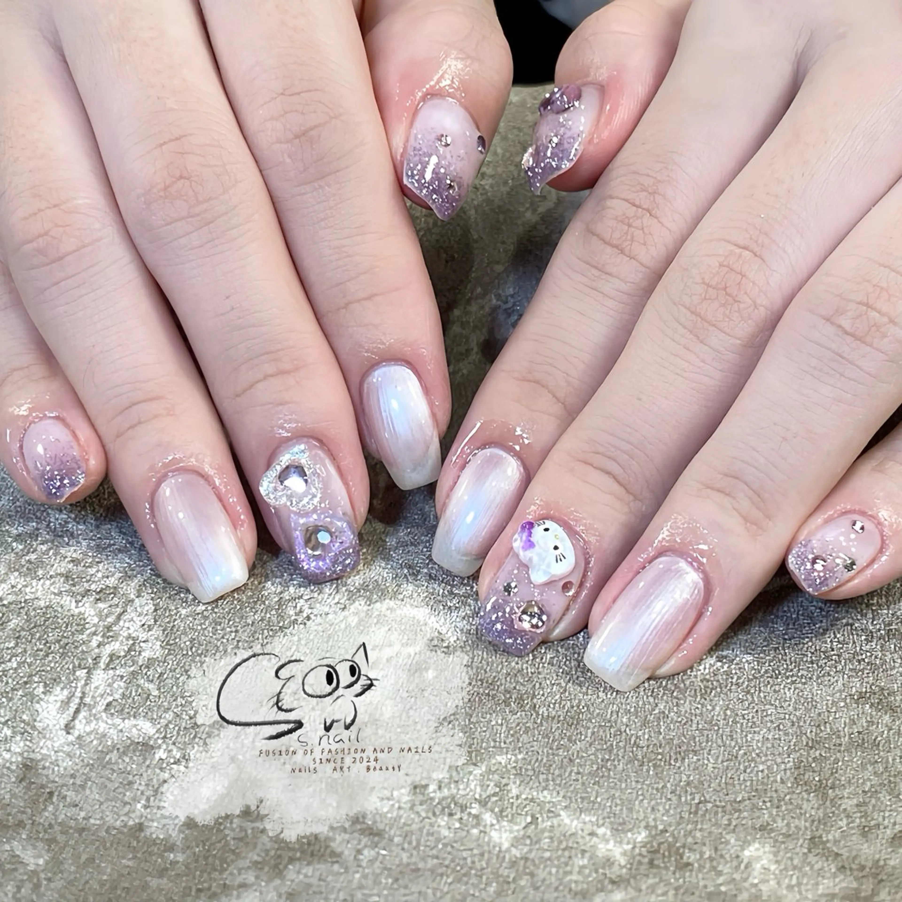 ネイル チークネイル フレンチネイル グラデーション マグネットネイル ワンカラーネイル ハンドネイル S.nail所属・S.nail _のネイルデザイン