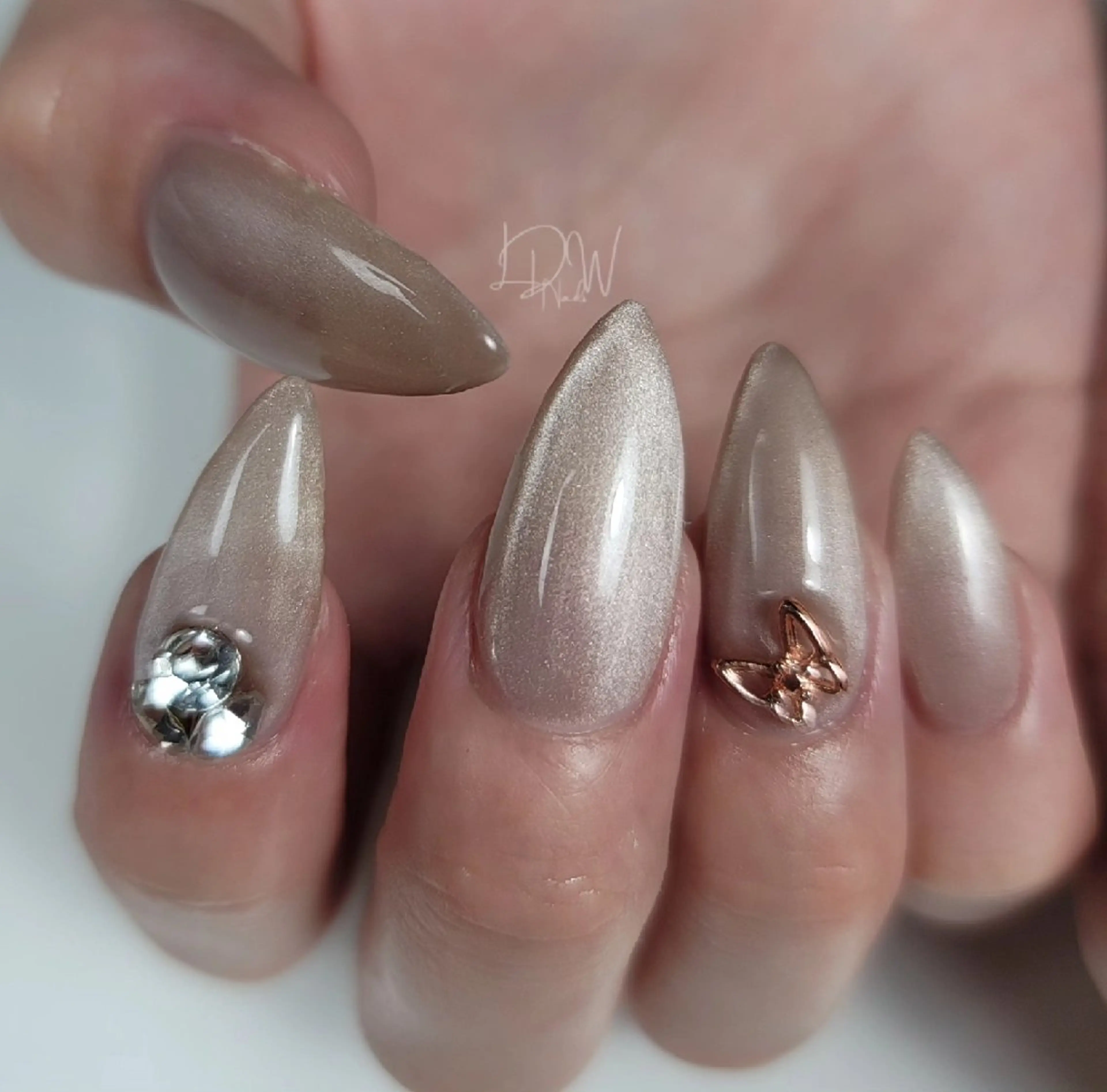 ネイル ハンドネイル ハンドケア Nails_l.d.w所属・nails_ l.d.wのネイルデザイン