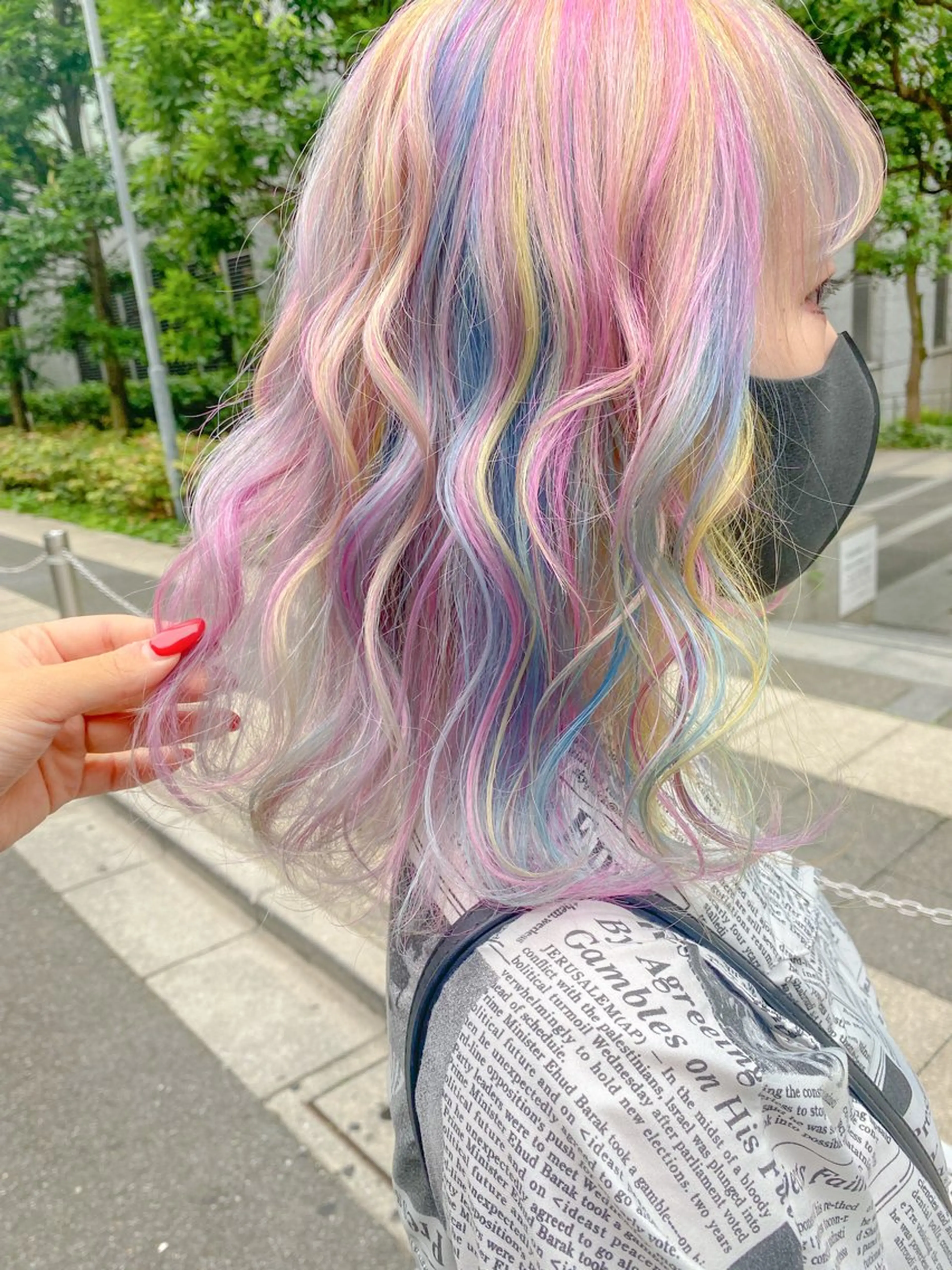 ミディアム カラー ブルーカラー デザインカラー グラデーションカラー 韓国風カラー ピンクカラー ヘアカラー Chérie所属・Chérie 渋谷/カラーサロンのヘアスタイル