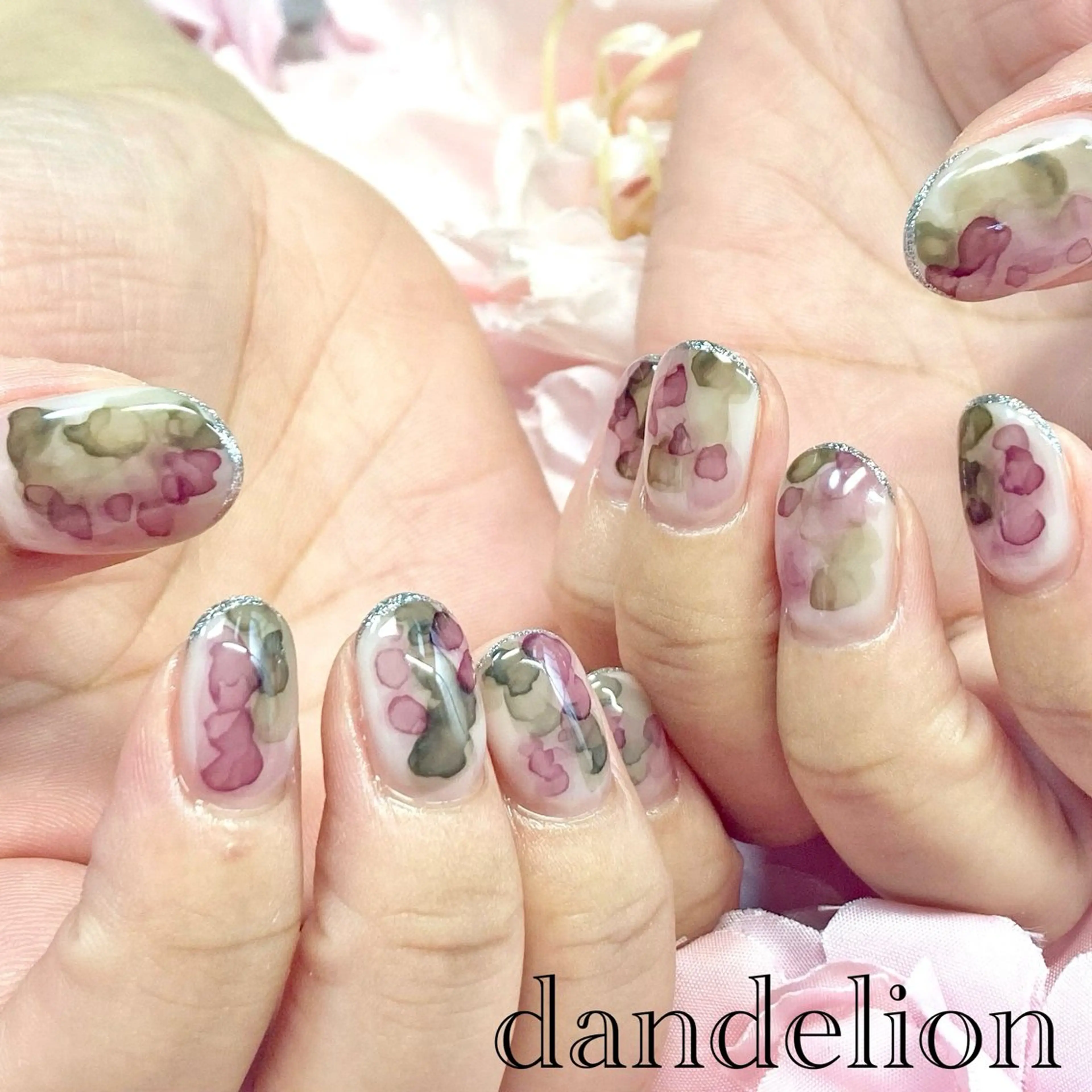 ネイル ハンドネイル ハンドケア dandelion ダンデライオンのネイルデザイン