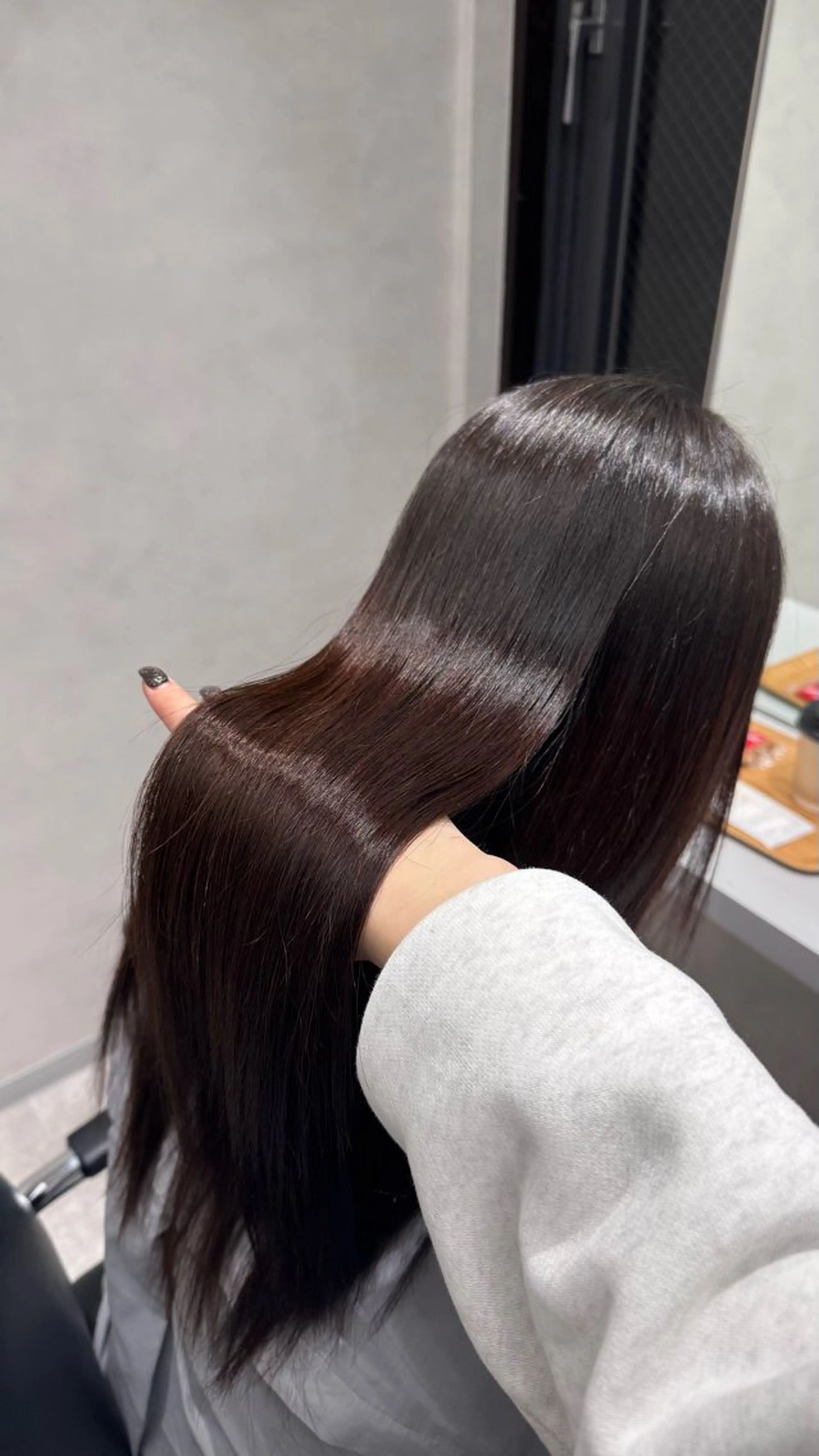 【平日限定🎶】髪質改善ストレート➕艶カラー➕サラ艶トリートメントの写真
