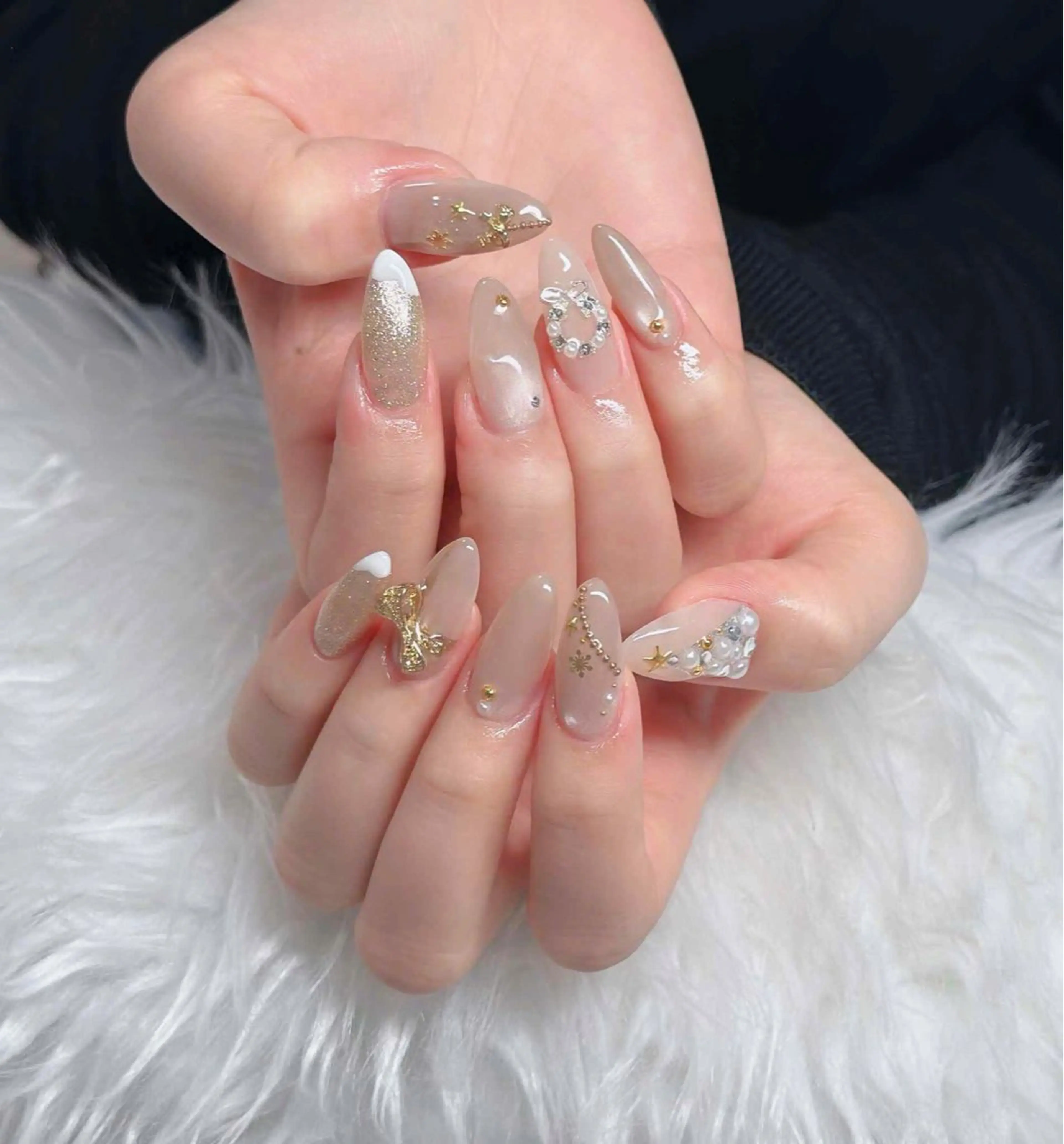 ネイル オーロラネイル フレンチネイル ジェルネイル ハロウィン キラキラネイル ハンドネイル H.baby Nail Salonのネイルデザイン