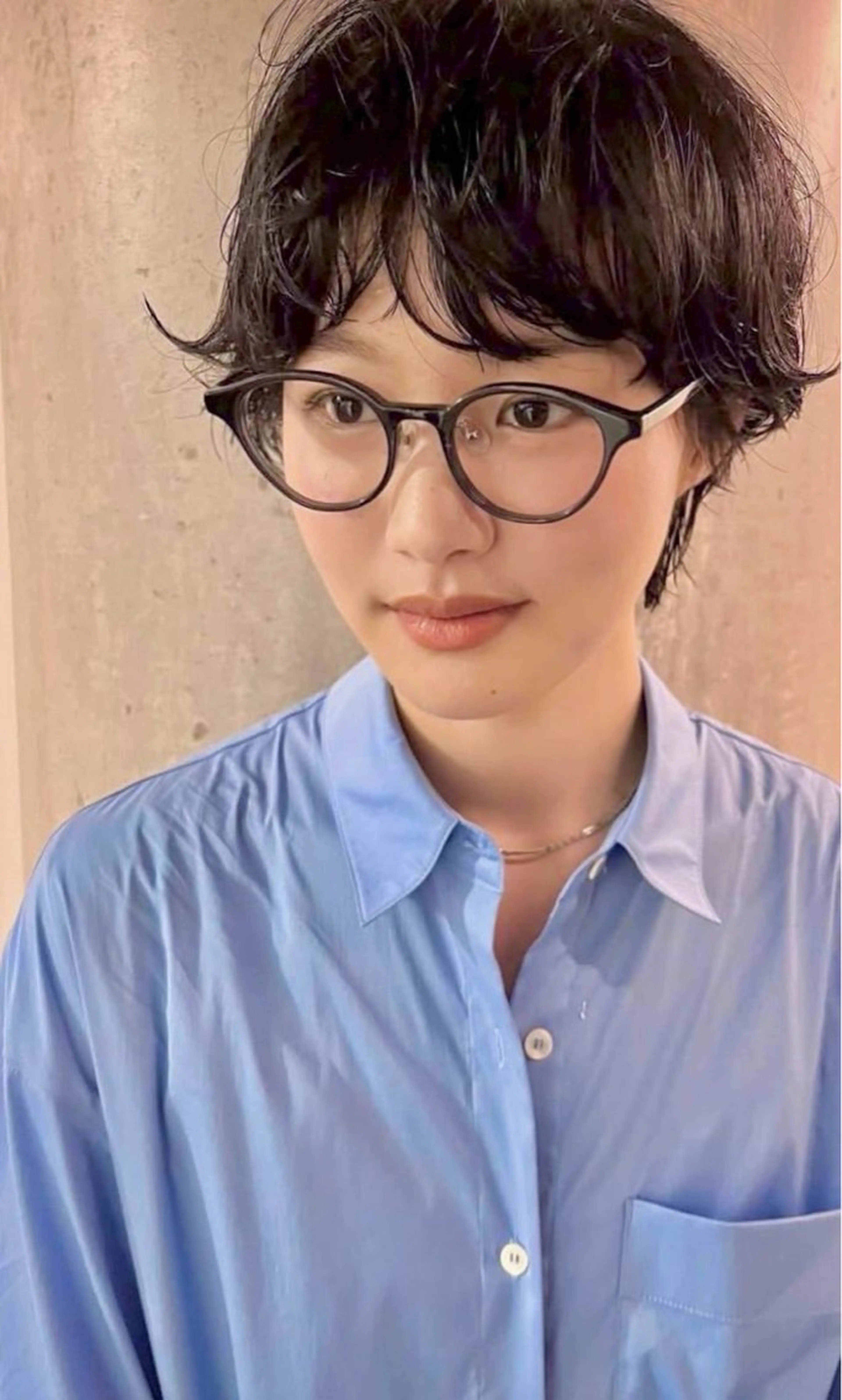ショート パーマ カット パーマ kos所属・西室隆義 二子玉川/艶カラーのヘアスタイル