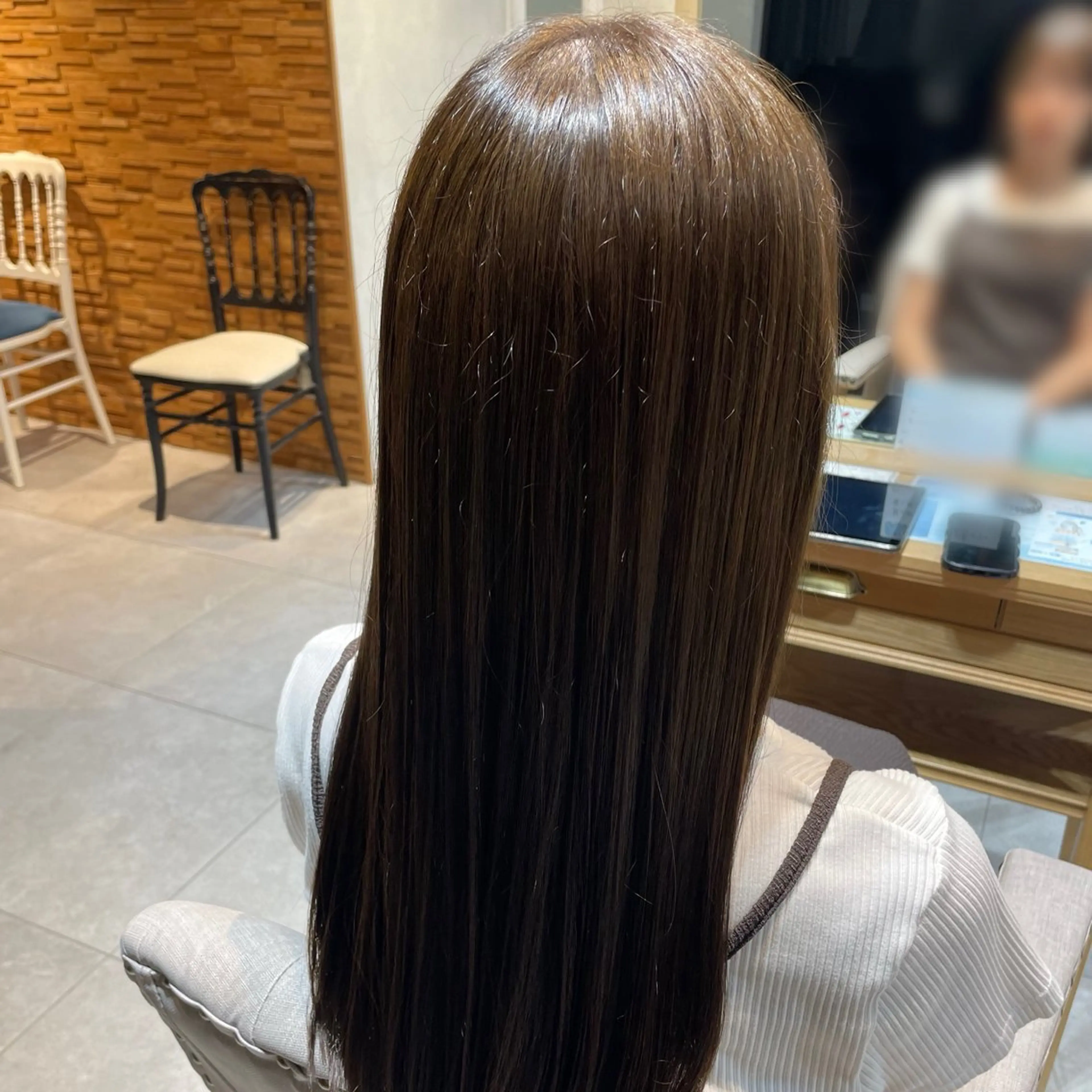 カラー ヘアカラー 佐々木 悠莉のヘアスタイル